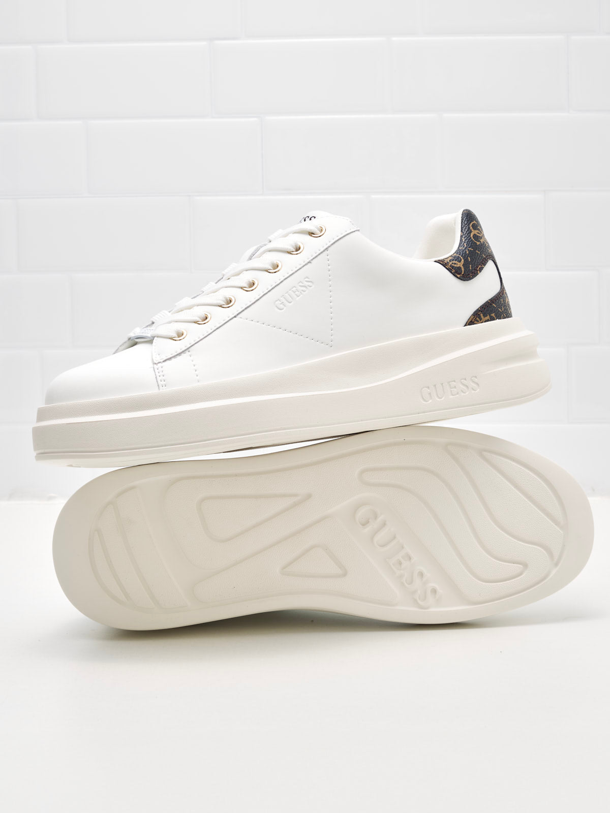 Guess - Sneakers Elbina white brown