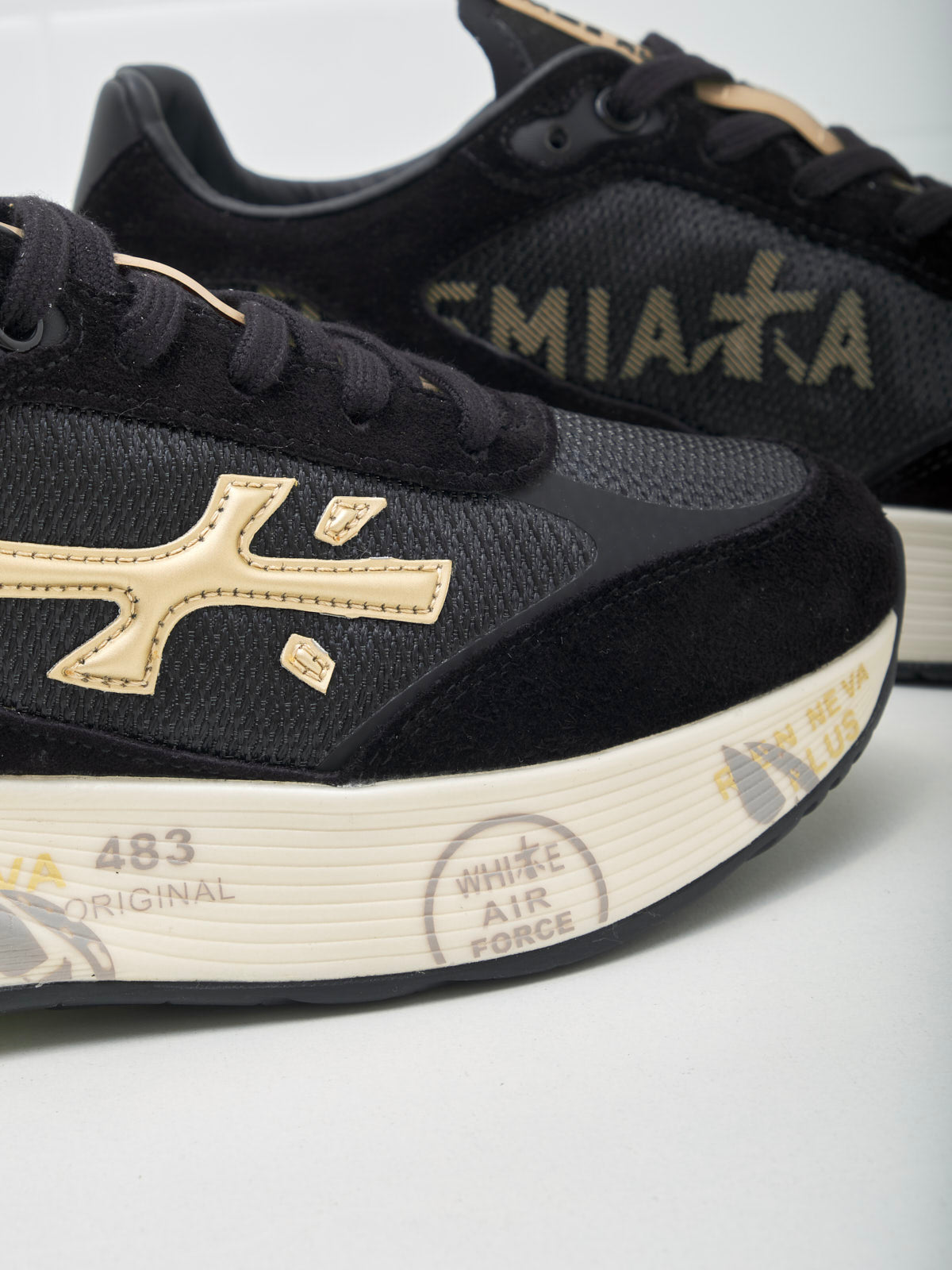 Premiata - Sneakers Woman Moerund black gold