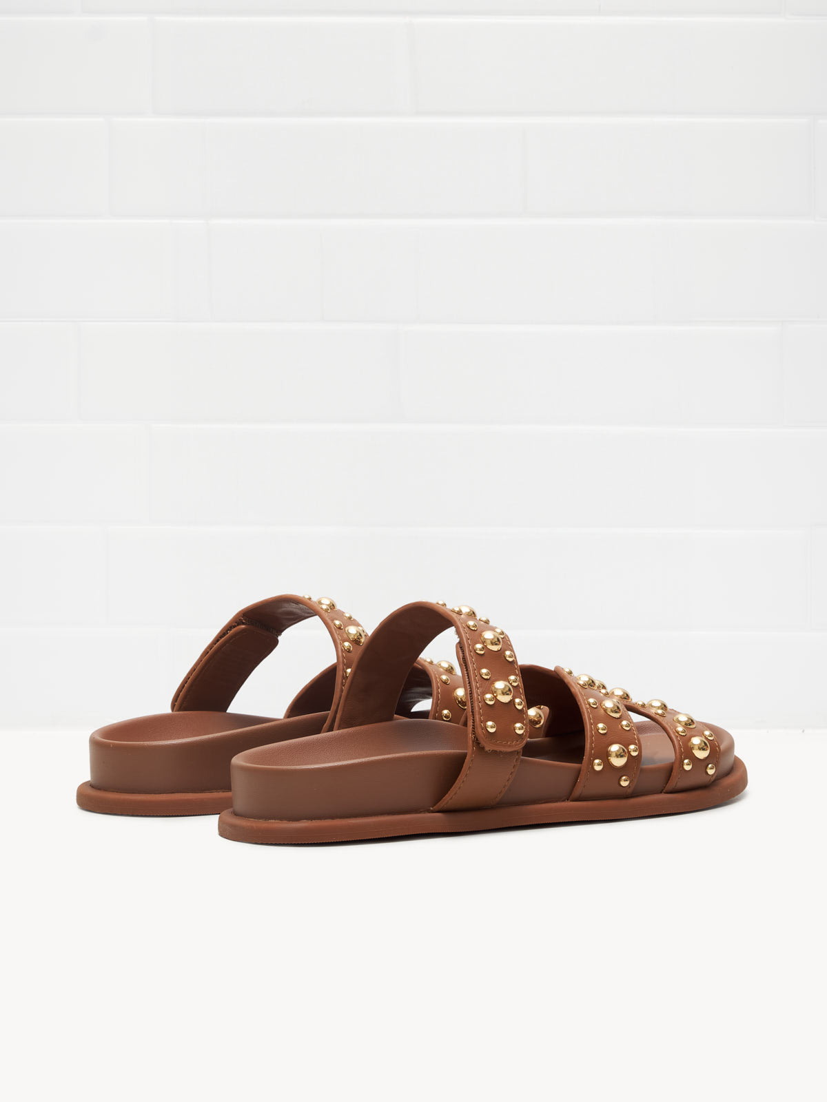 Tosca Blu - Slipper Woman cognac gold studs