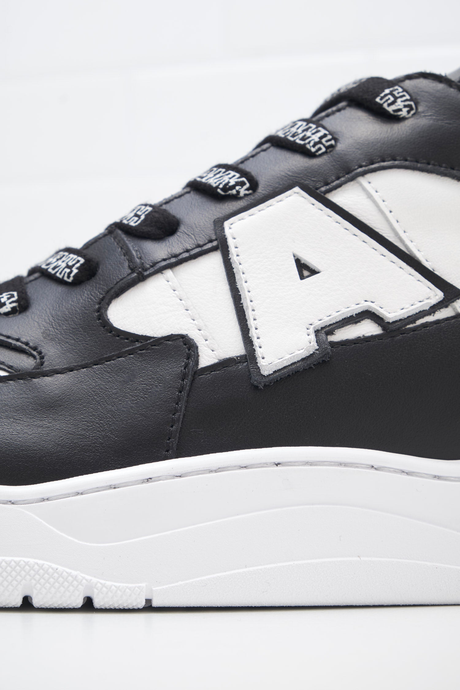 American White - Sneakers Man Emmeuno Logo Bicolor black white 