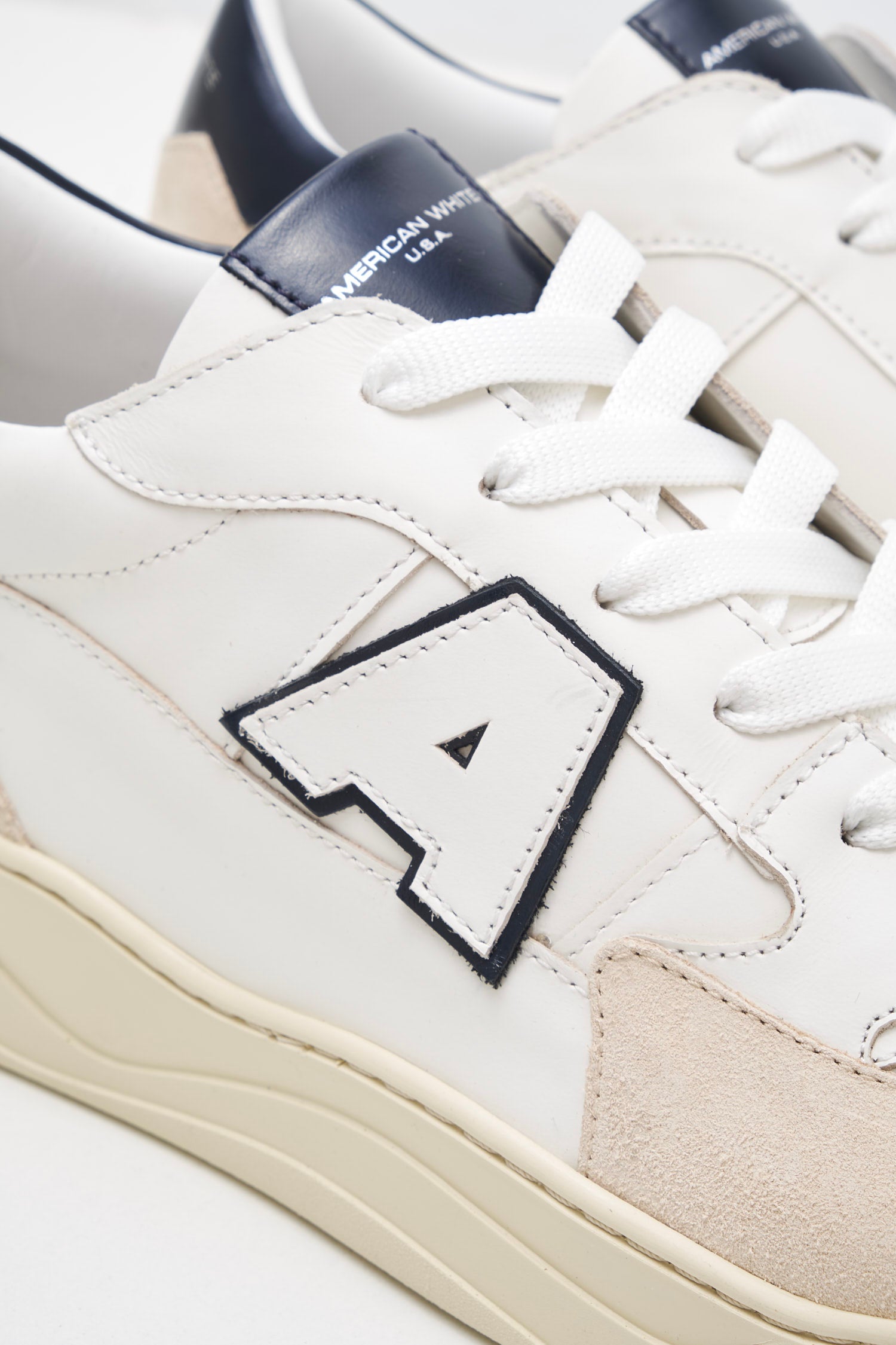 American White - Sneakers Man Emmeuno Logo Explorer white dark blue 