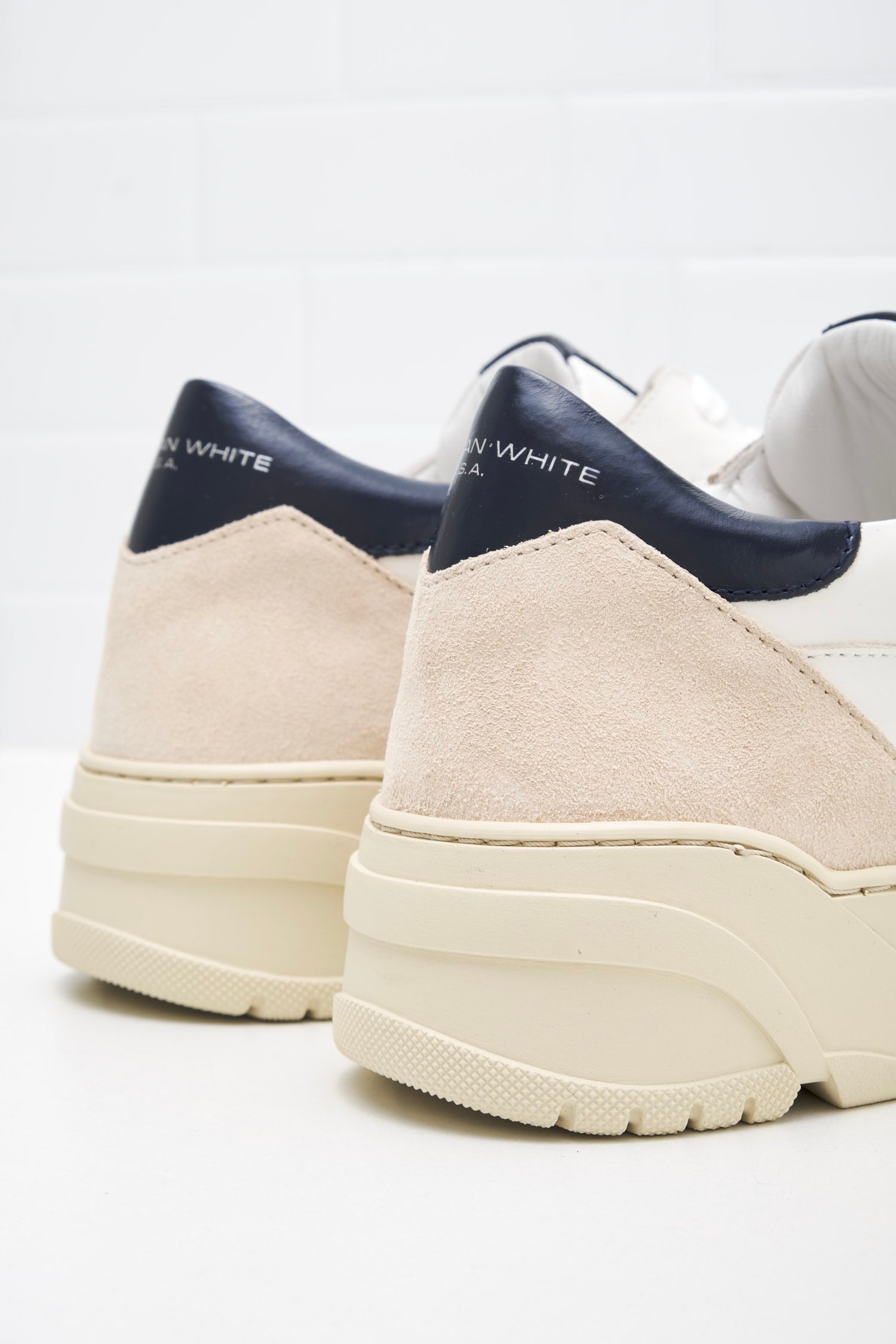 American White - Sneakers Man Emmeuno Logo Explorer white dark blue 