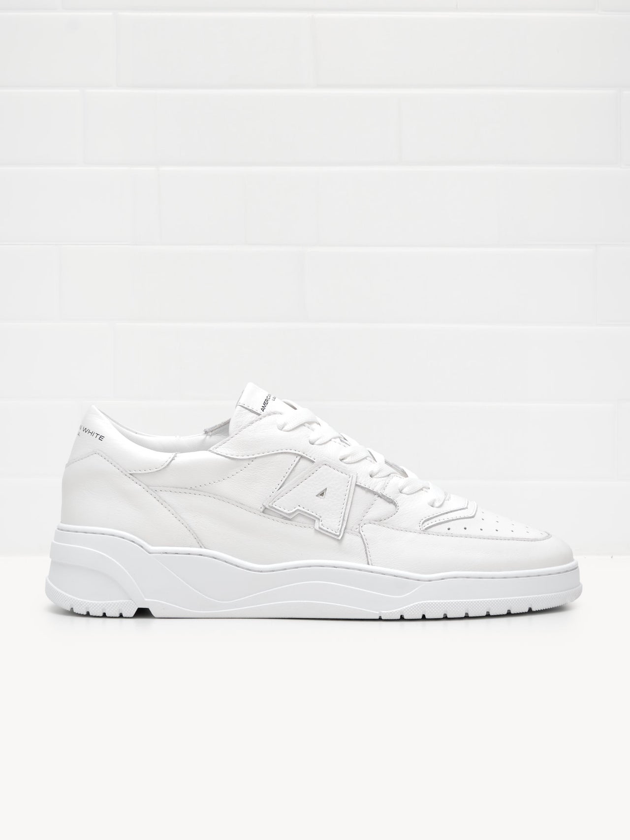 American White Man Emmeuno Logo total white