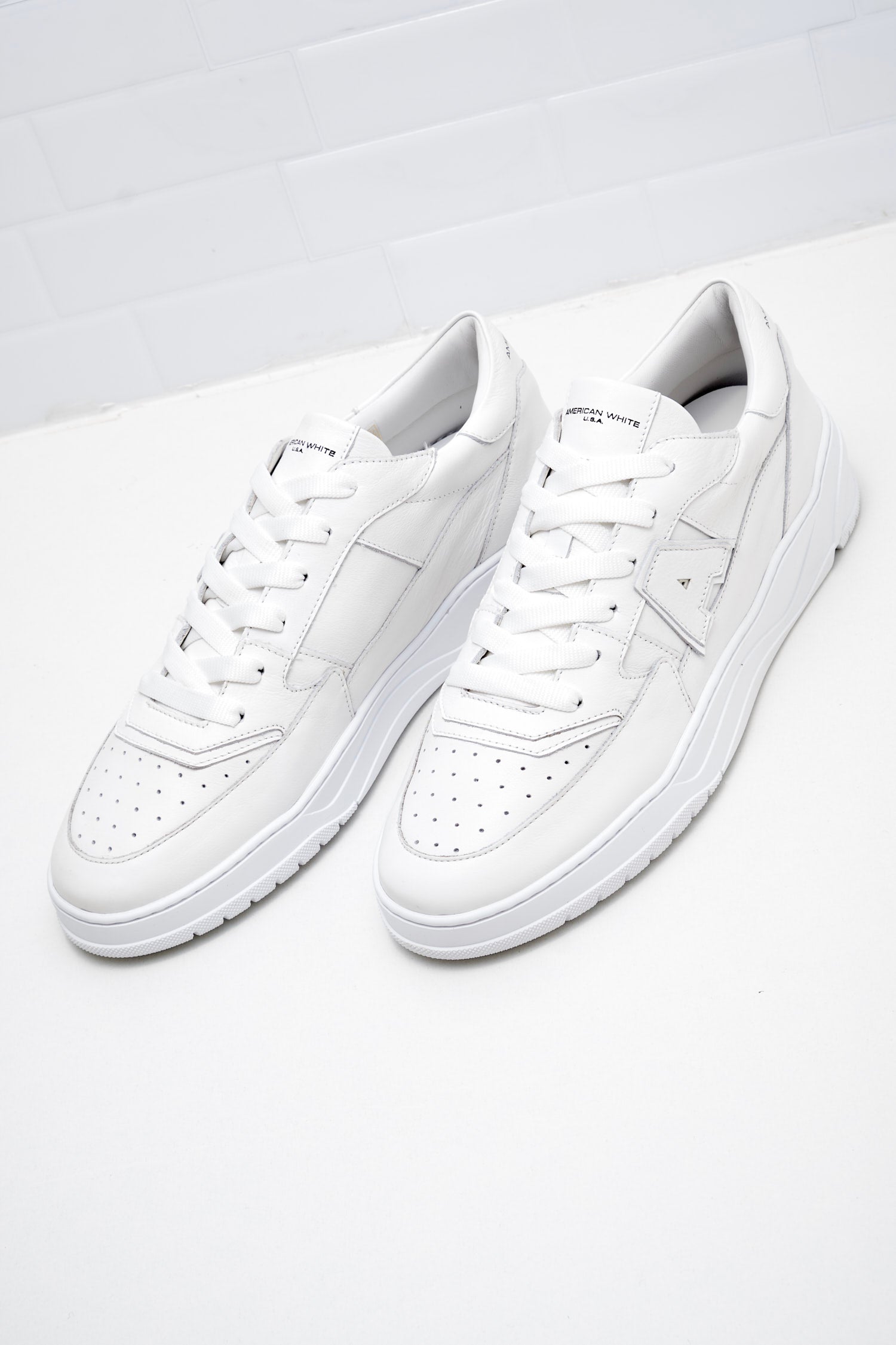 American White - Sneakers Man Emmeuno Logo total white 