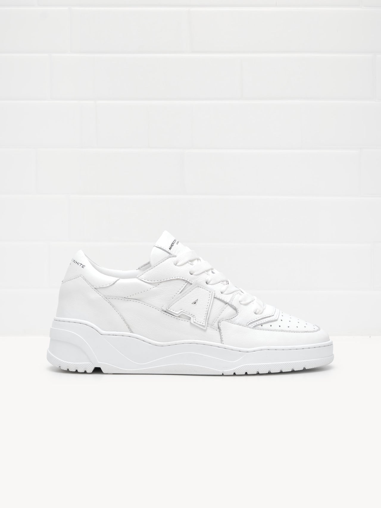 American White Emmeuno Logo total white