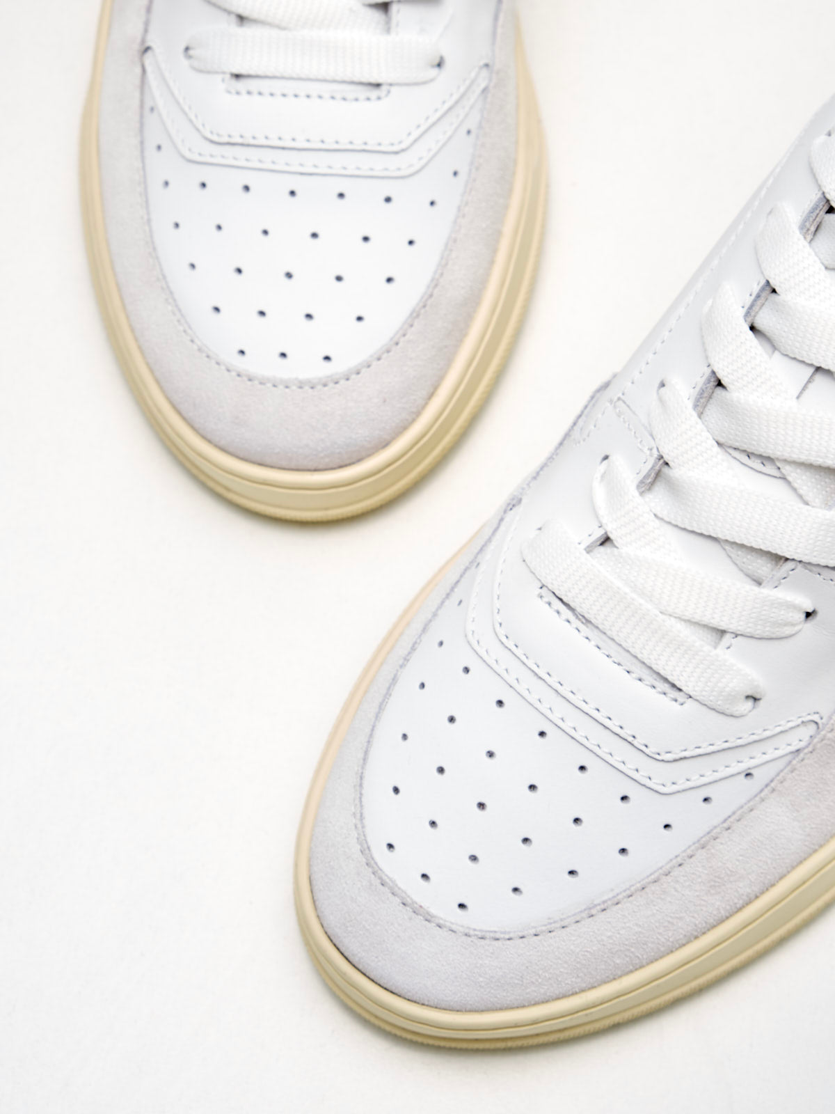 American White - Sneakers woman Emmeuno Logo Explorer white cream 