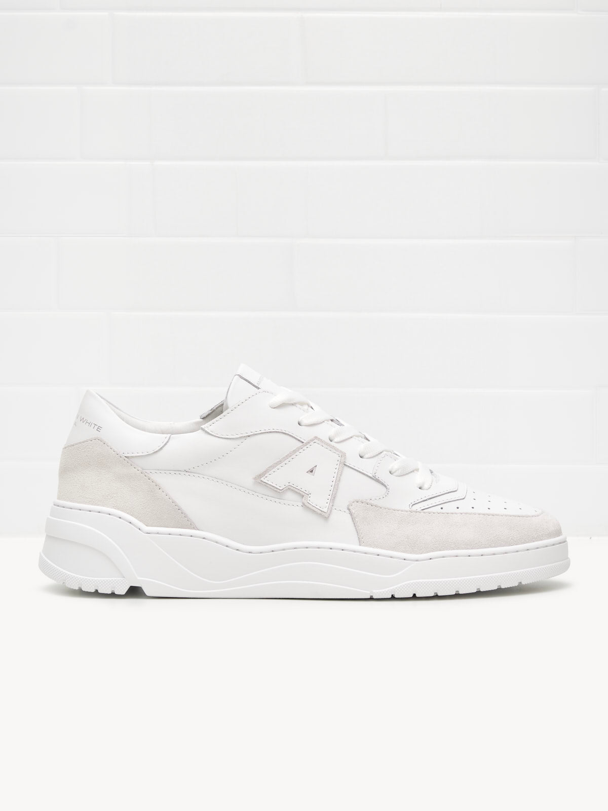 Sneakers Man Emmeuno Logo Explorer total white white sole
