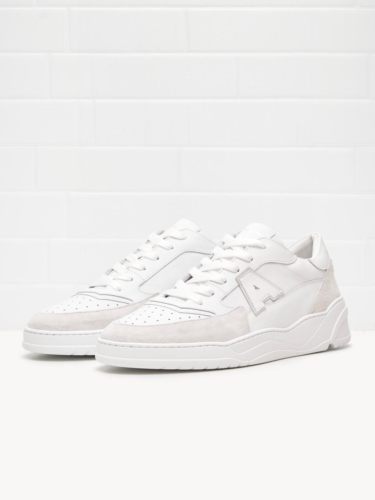 American White - Sneakers Man Emmeuno Logo Explorer total white white sole 