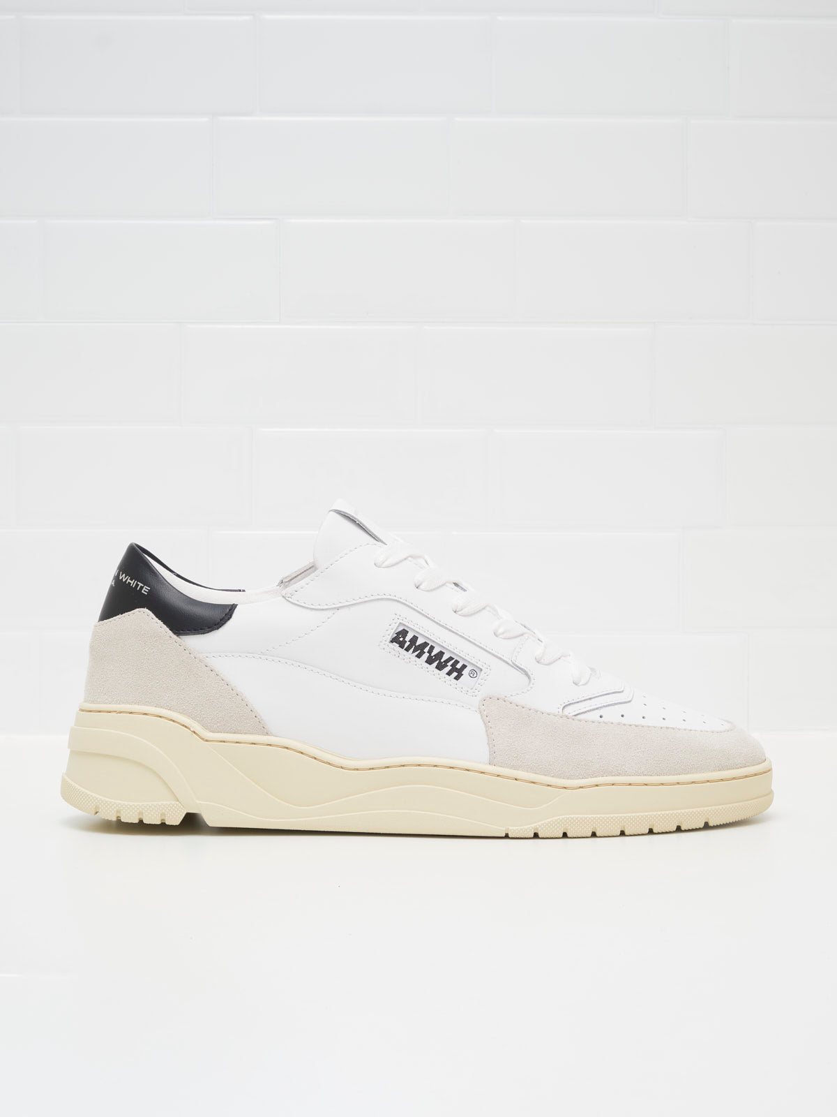 American White Emmeuno Iconic Explorer white black