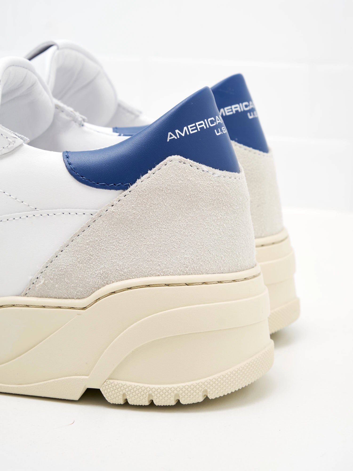 American White - Emmeuno Iconic Explorer Man white blue 