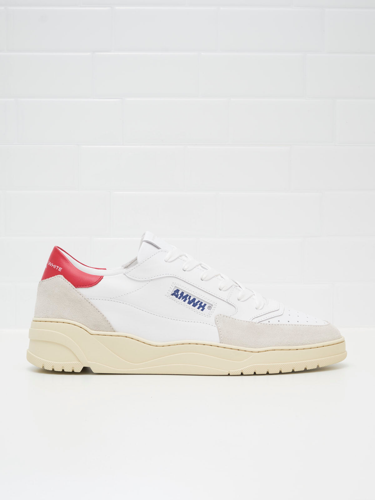 American White Emmeuno Iconic Explorer white red woman