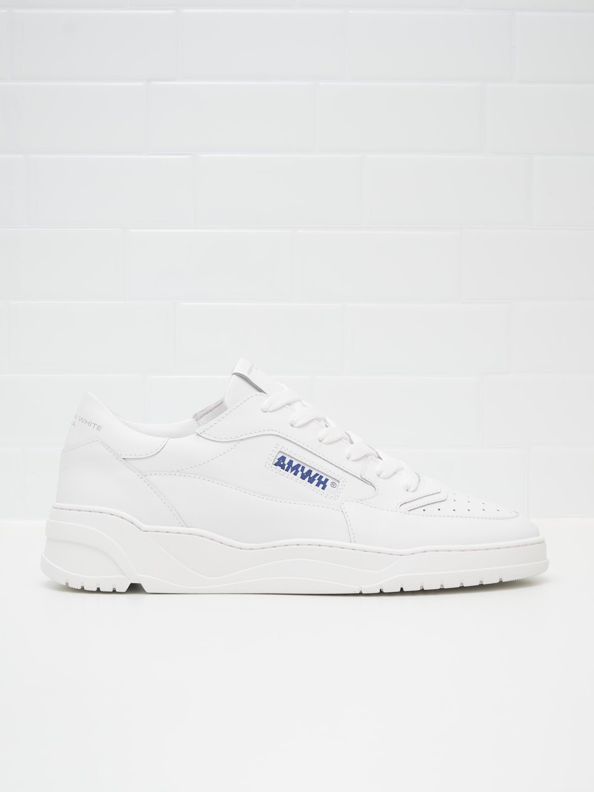 Emmeuno Iconic  Man white white
