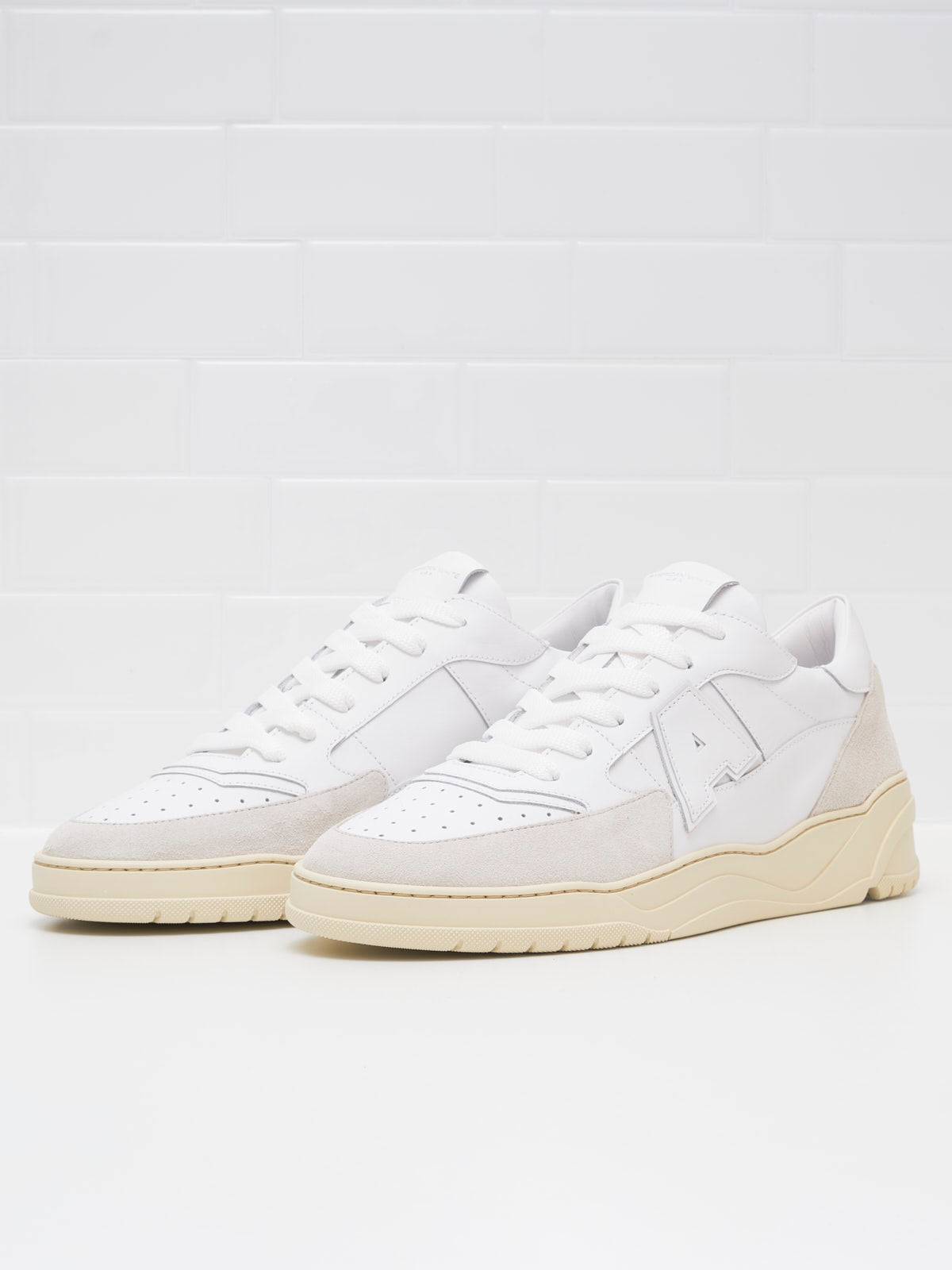 American White - Emmeuno Logo Explorer Man white white 
