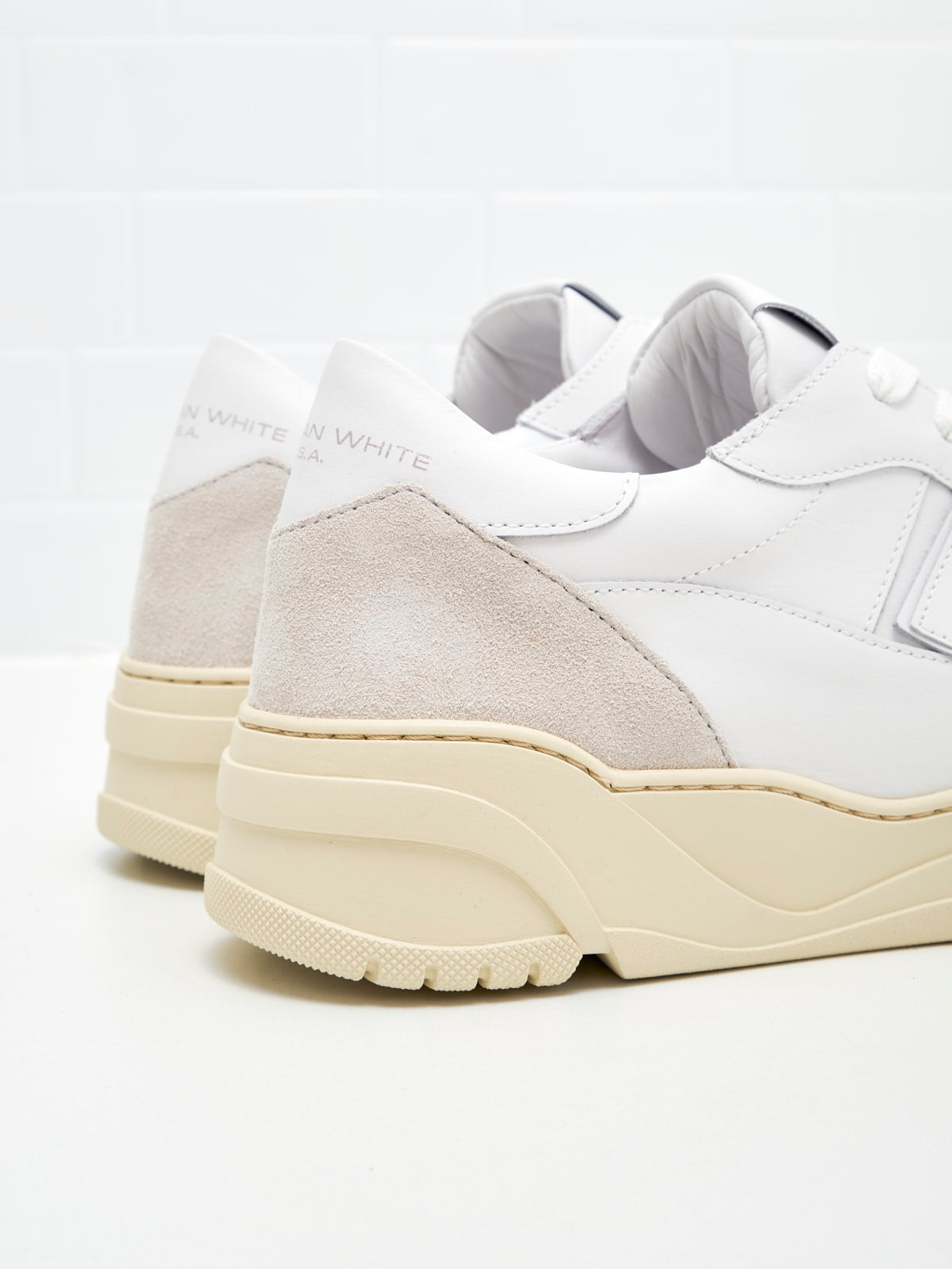 American White - Emmeuno Logo Explorer Man white white 