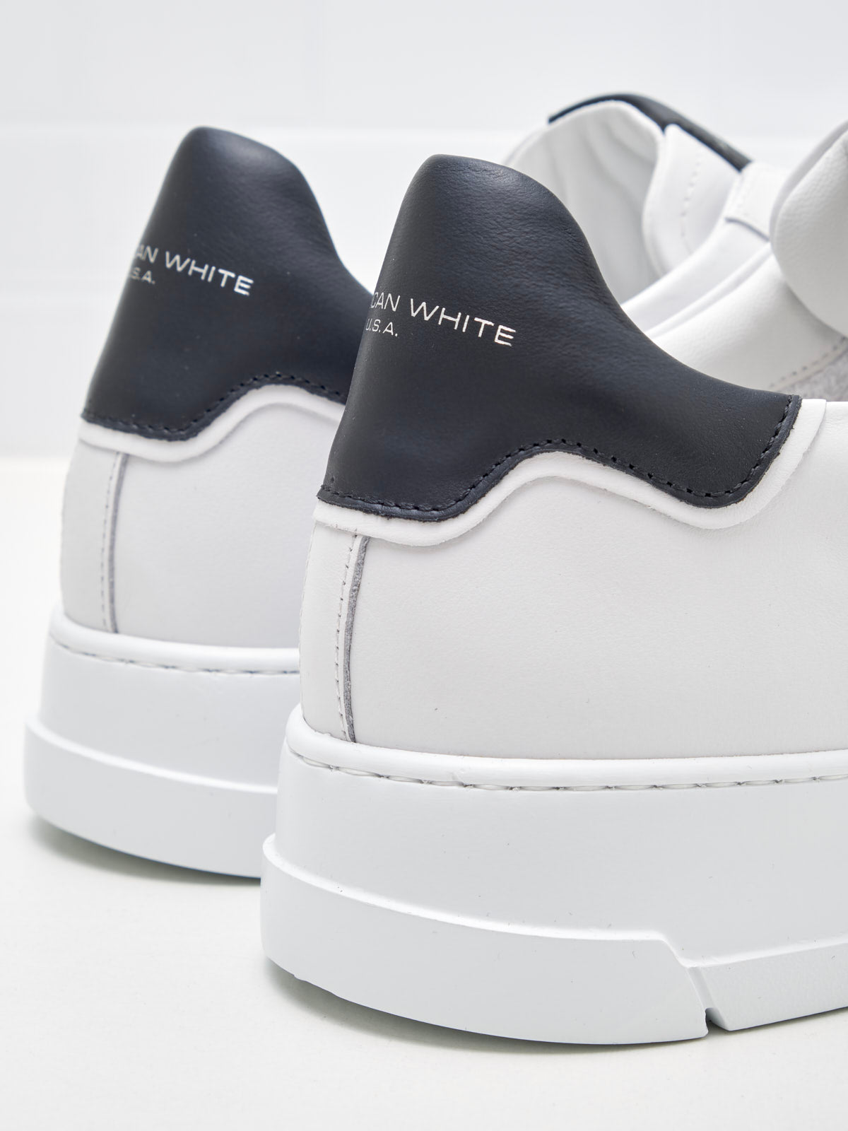 American White - Super Iconic Man white black 