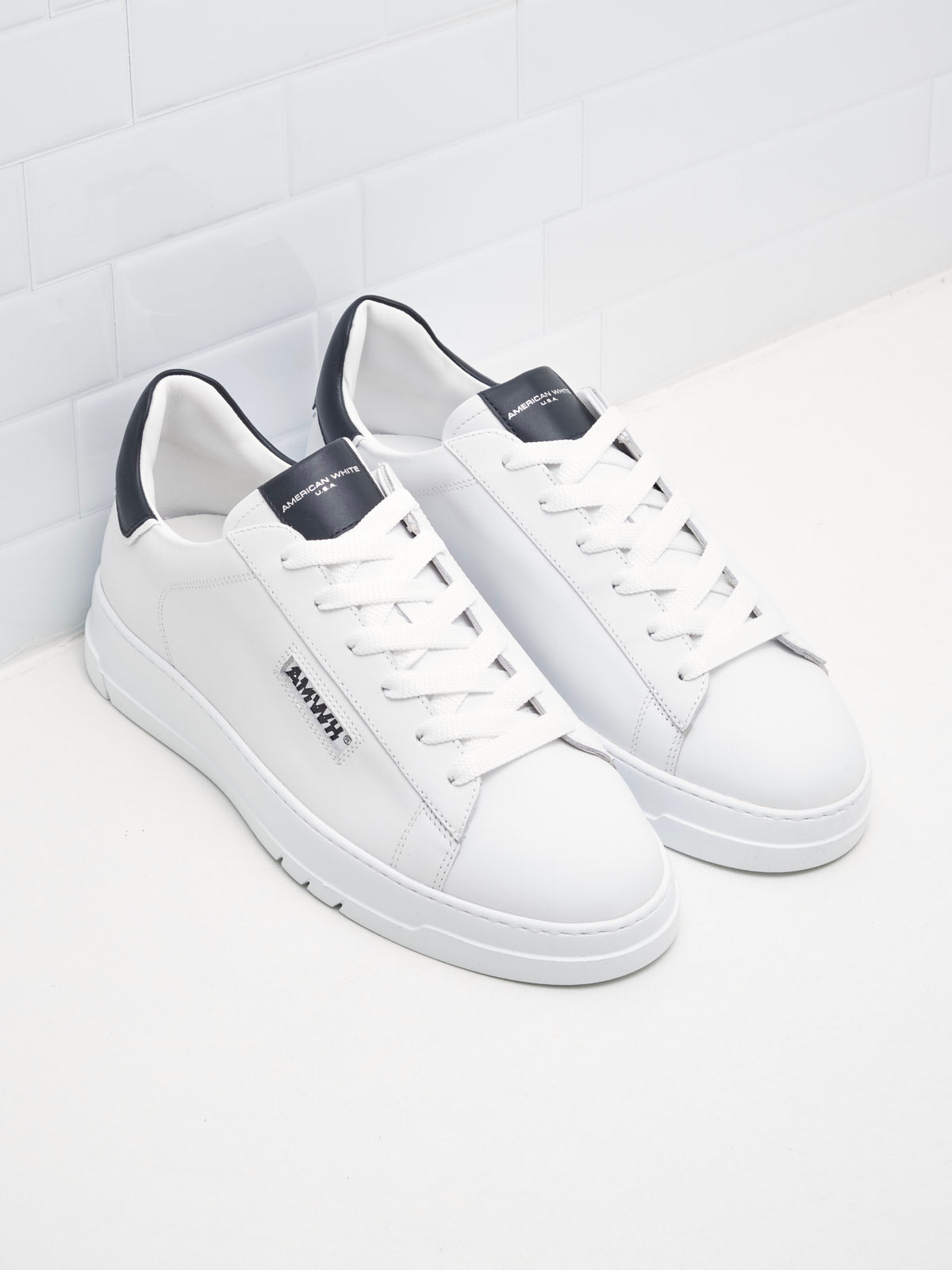 American White - Super Iconic Man white black 