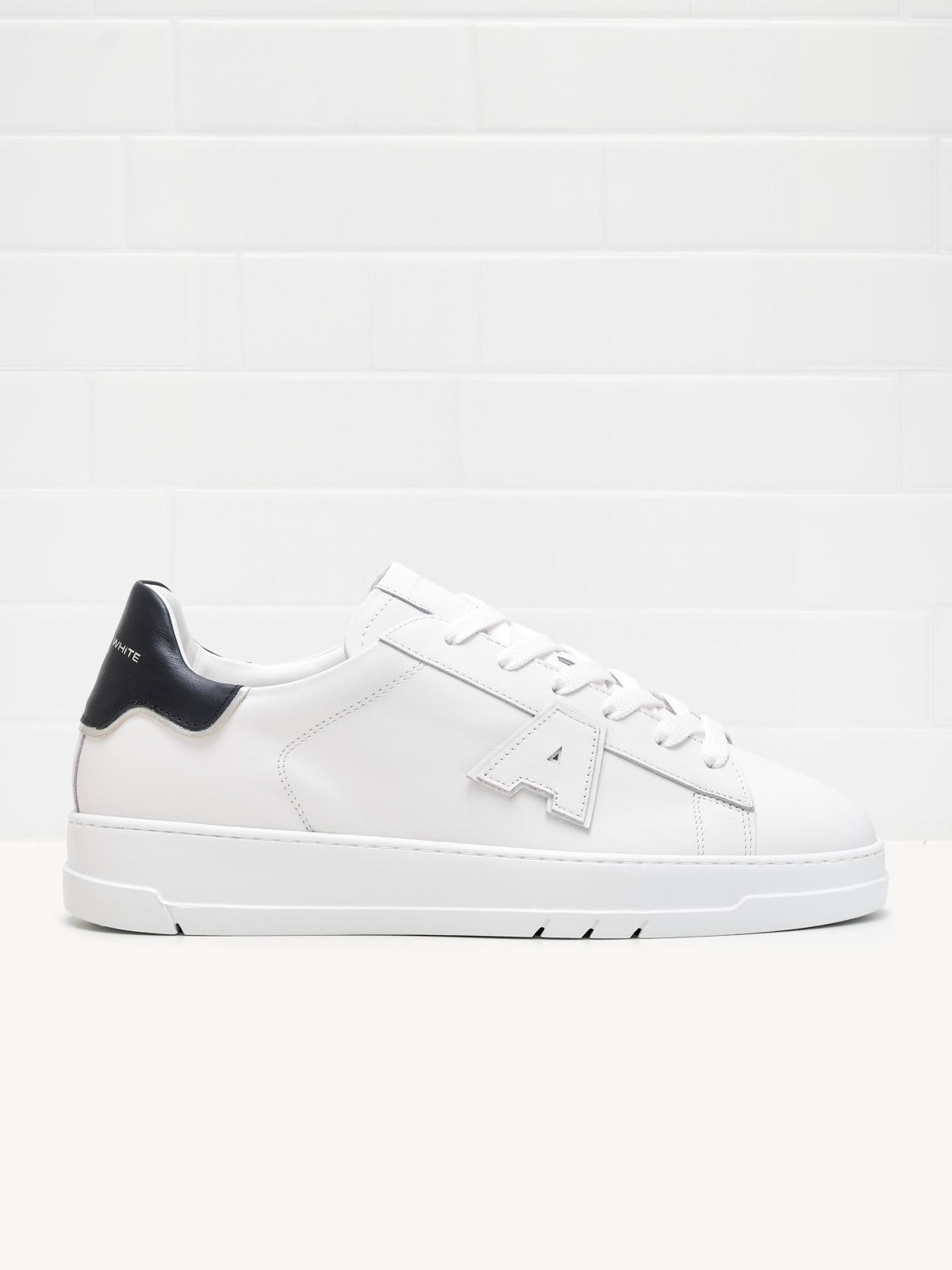 Sneakers Logo Man white black