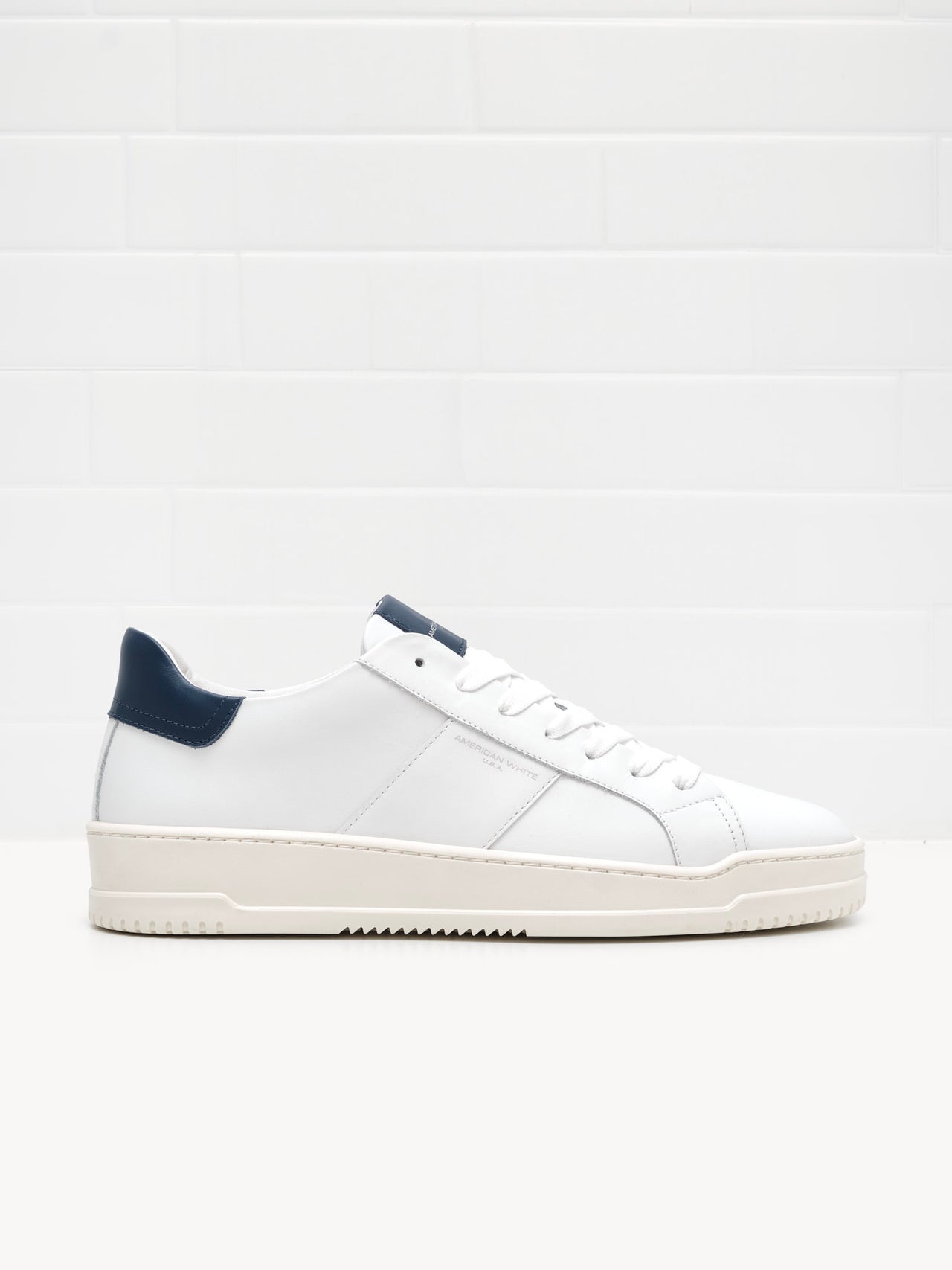 American White Whoop Vertigo Man white blue