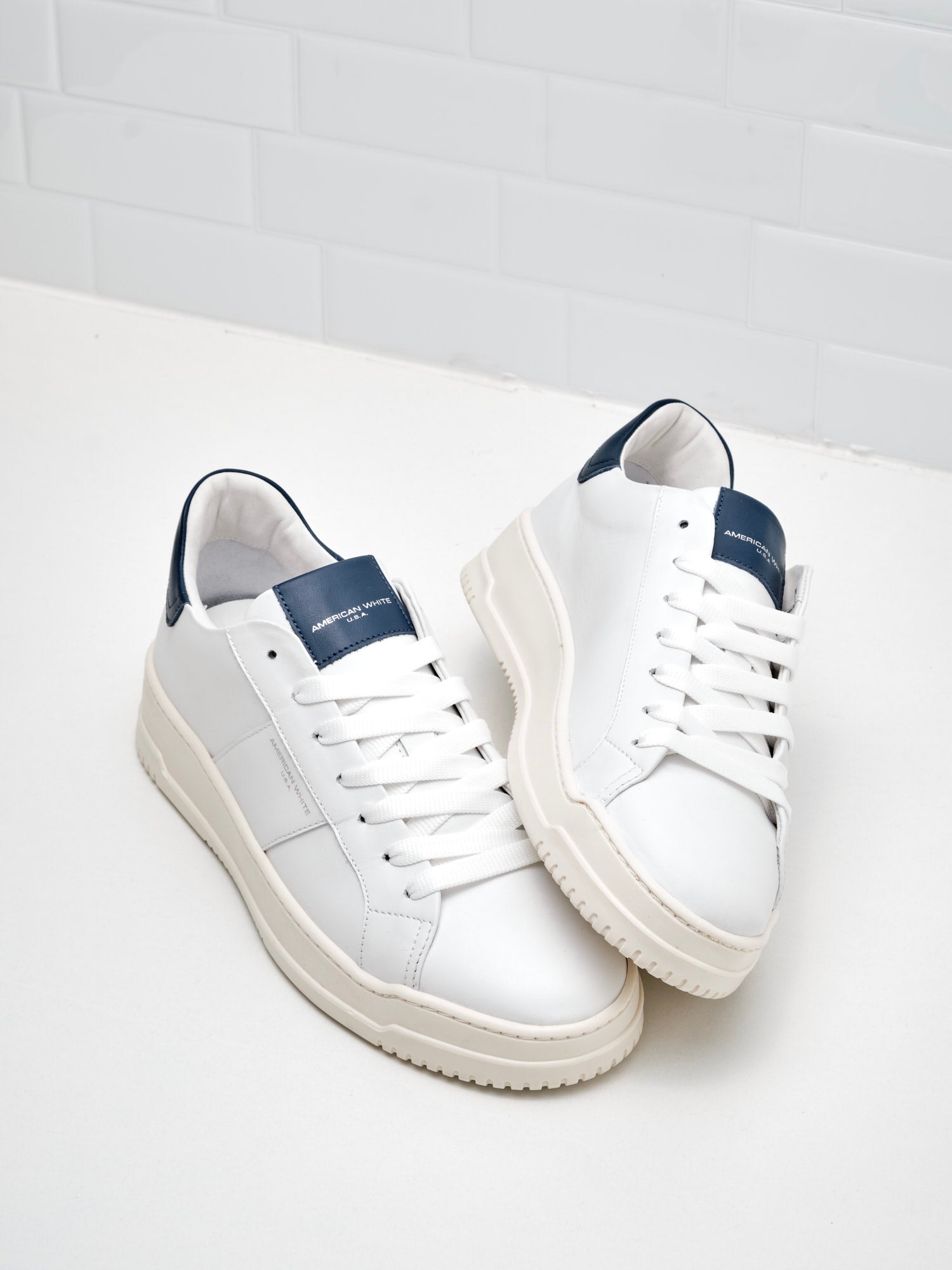 American White - Sneakers Man Whoop Vertigo white blue 