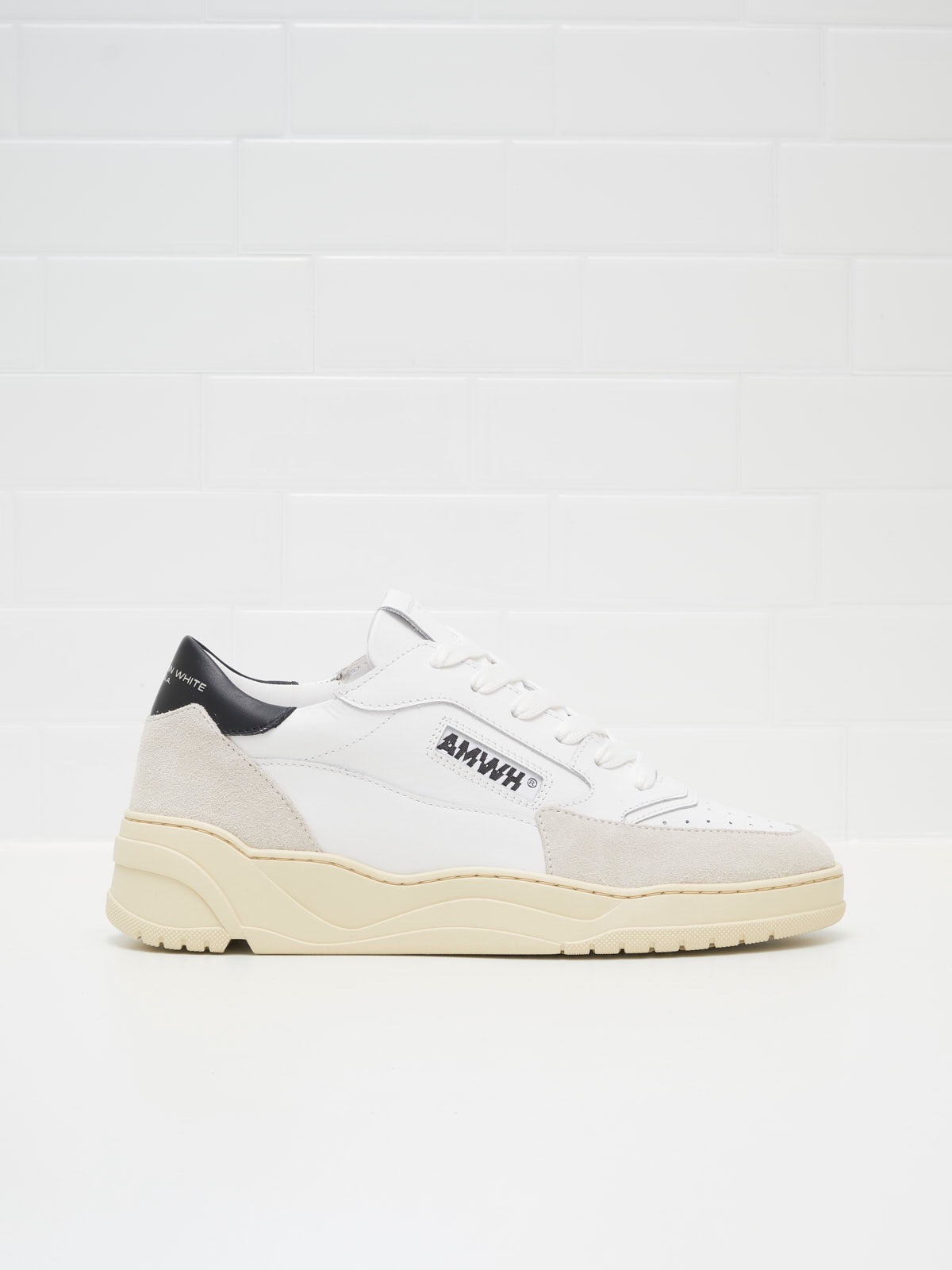 American White Emmeuno Iconic Explorer white black