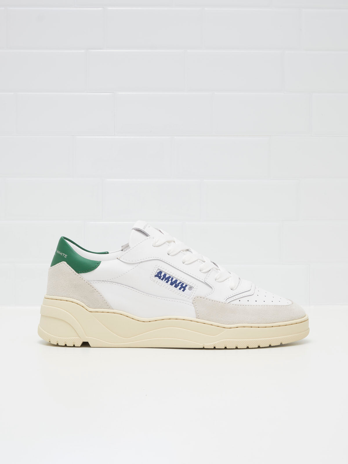American White Emmeuno Iconic Explorer Woman white green