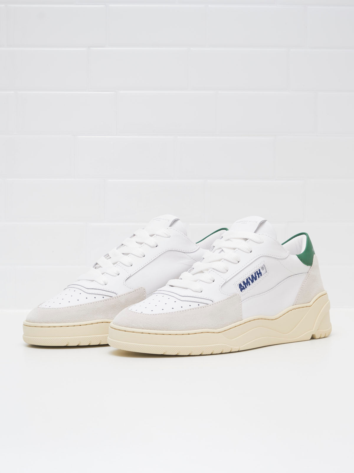 American White - Emmeuno Iconic Explorer Woman white green 