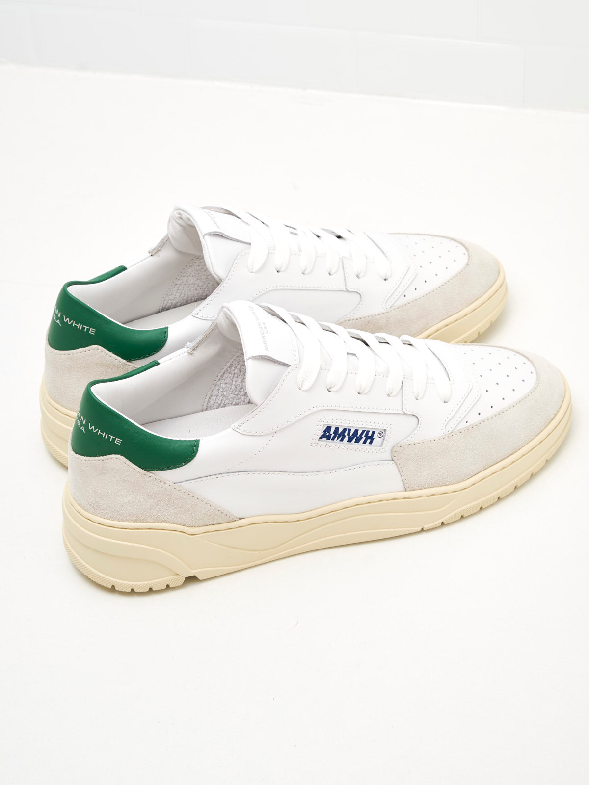 American White - Emmeuno Iconic Explorer Woman white green 