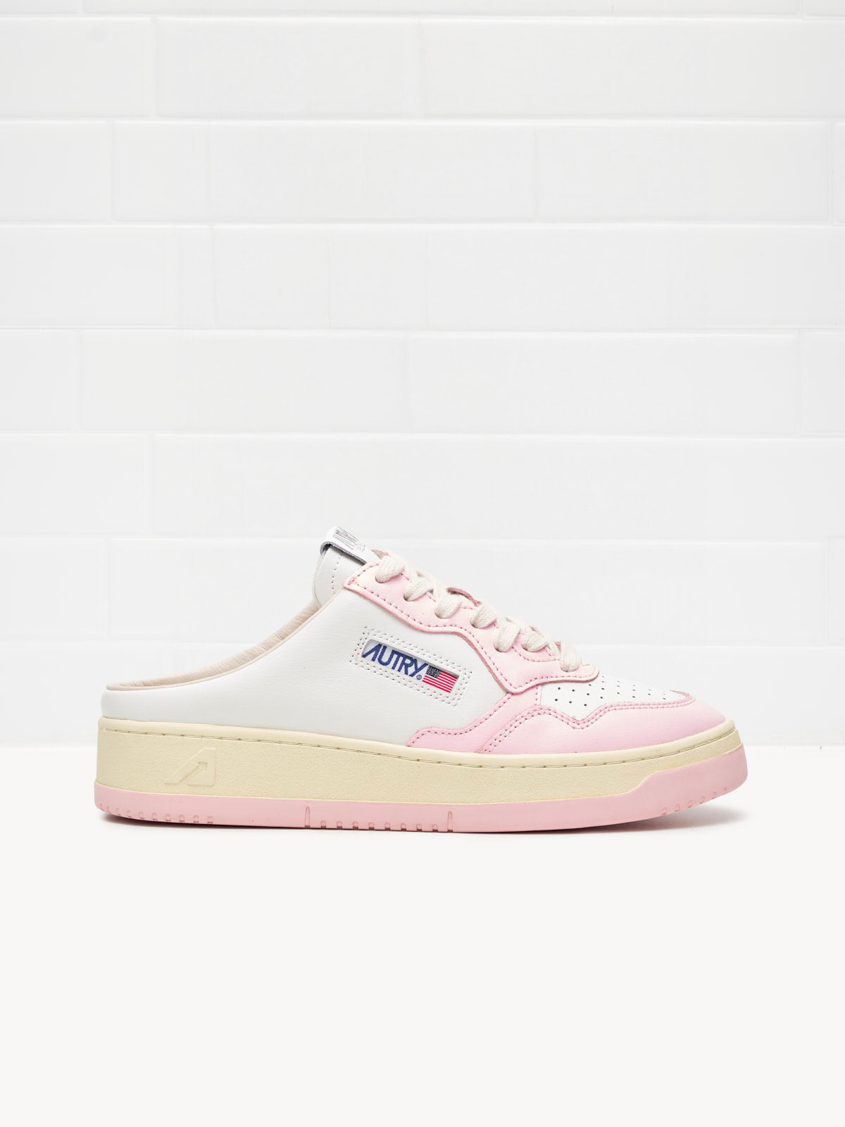Autry Medalist Sabot Woman white pink blushing bride