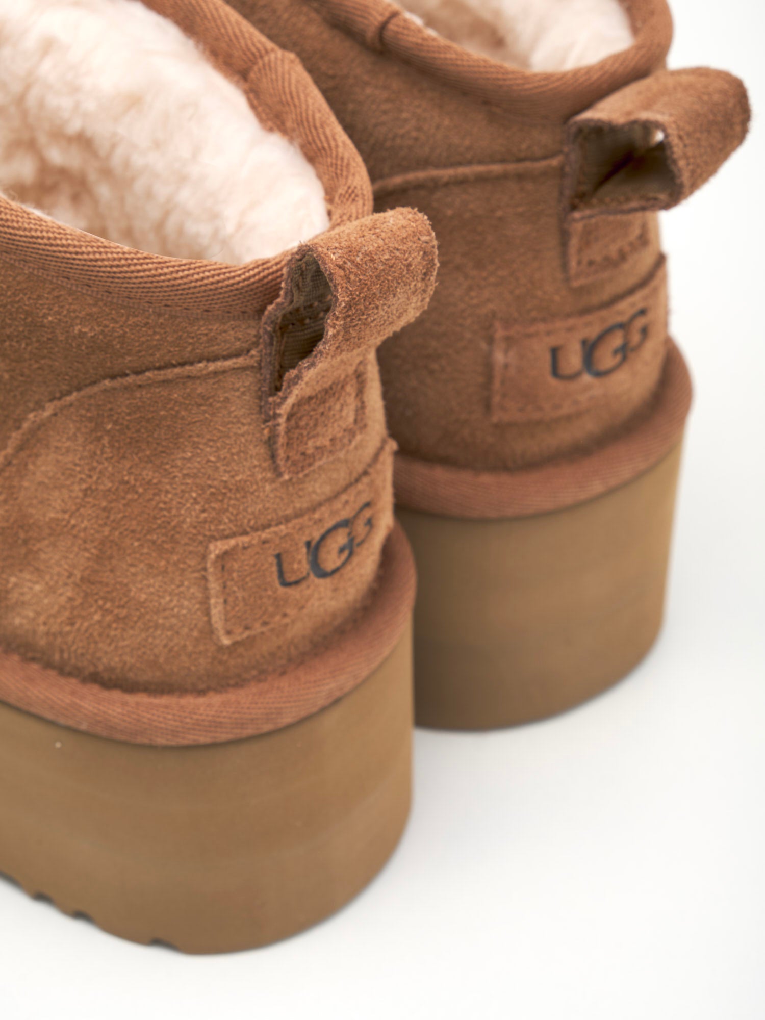 UGG - Tronchetto Classic Ultra Mini Platform Woman Suede Chestnut 