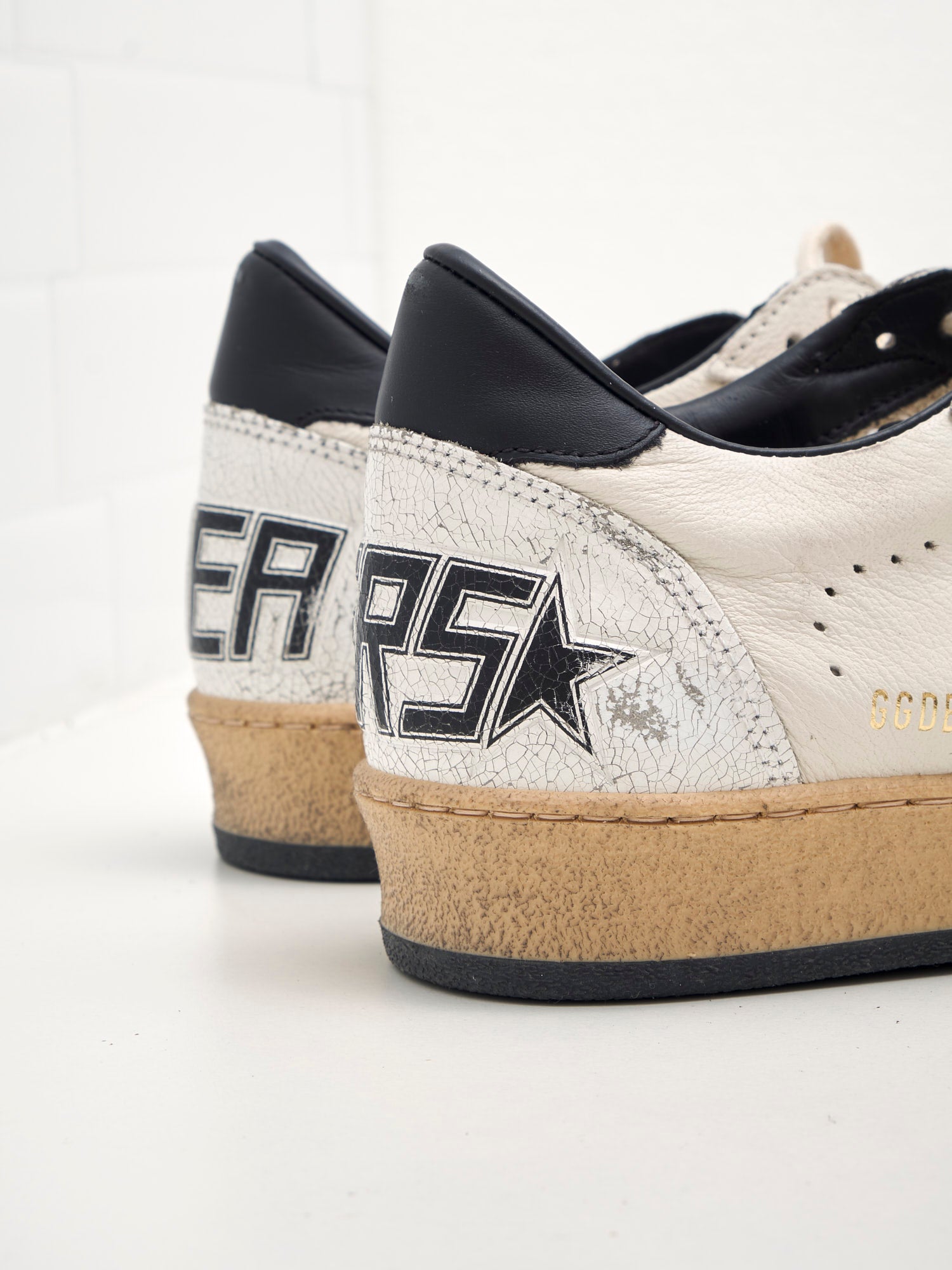 Golden Goose Ball Star Man white black