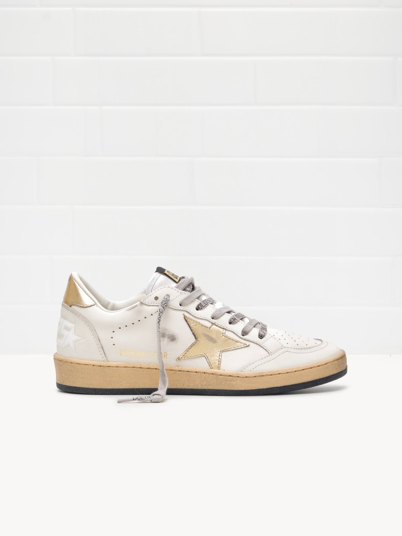 Golden Goose Ball Star Woman milk gold