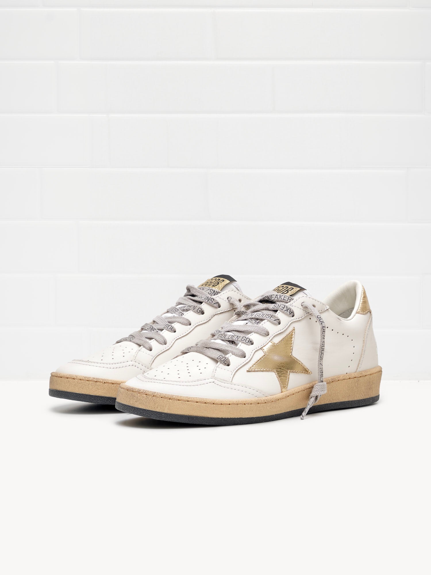 Golden Goose Ball Star Woman milk gold