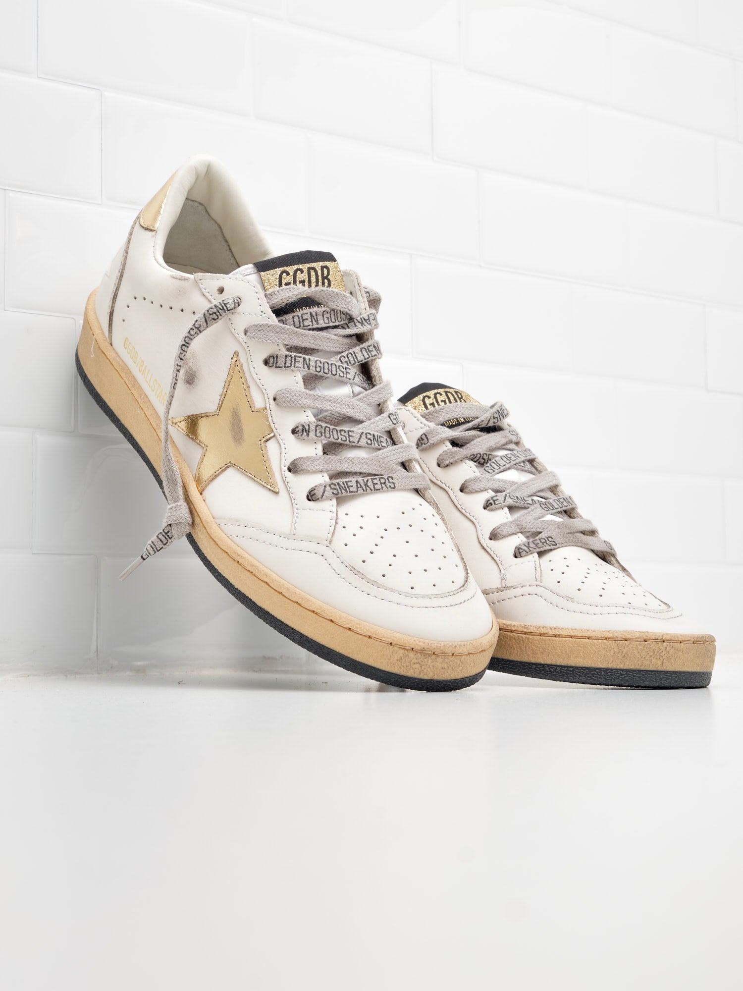 Golden Goose Ball Star Woman milk gold