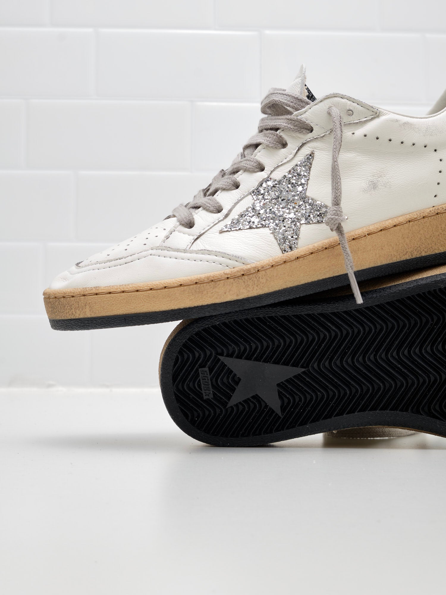 Golden Goose Ball Star Woman white glitter silver