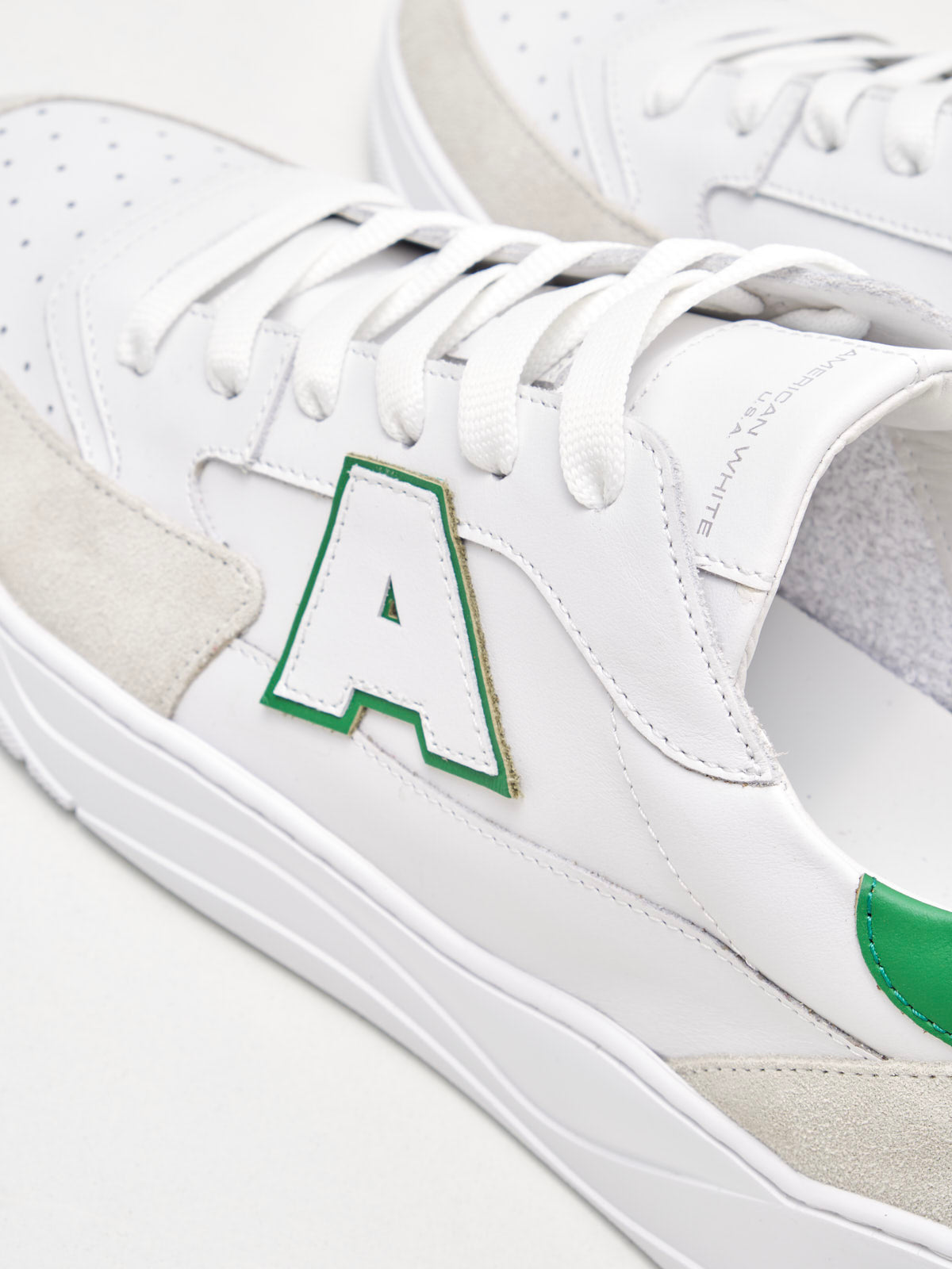 American White - Sneakers Man Emmeuno Logo Explorer white green white sole 