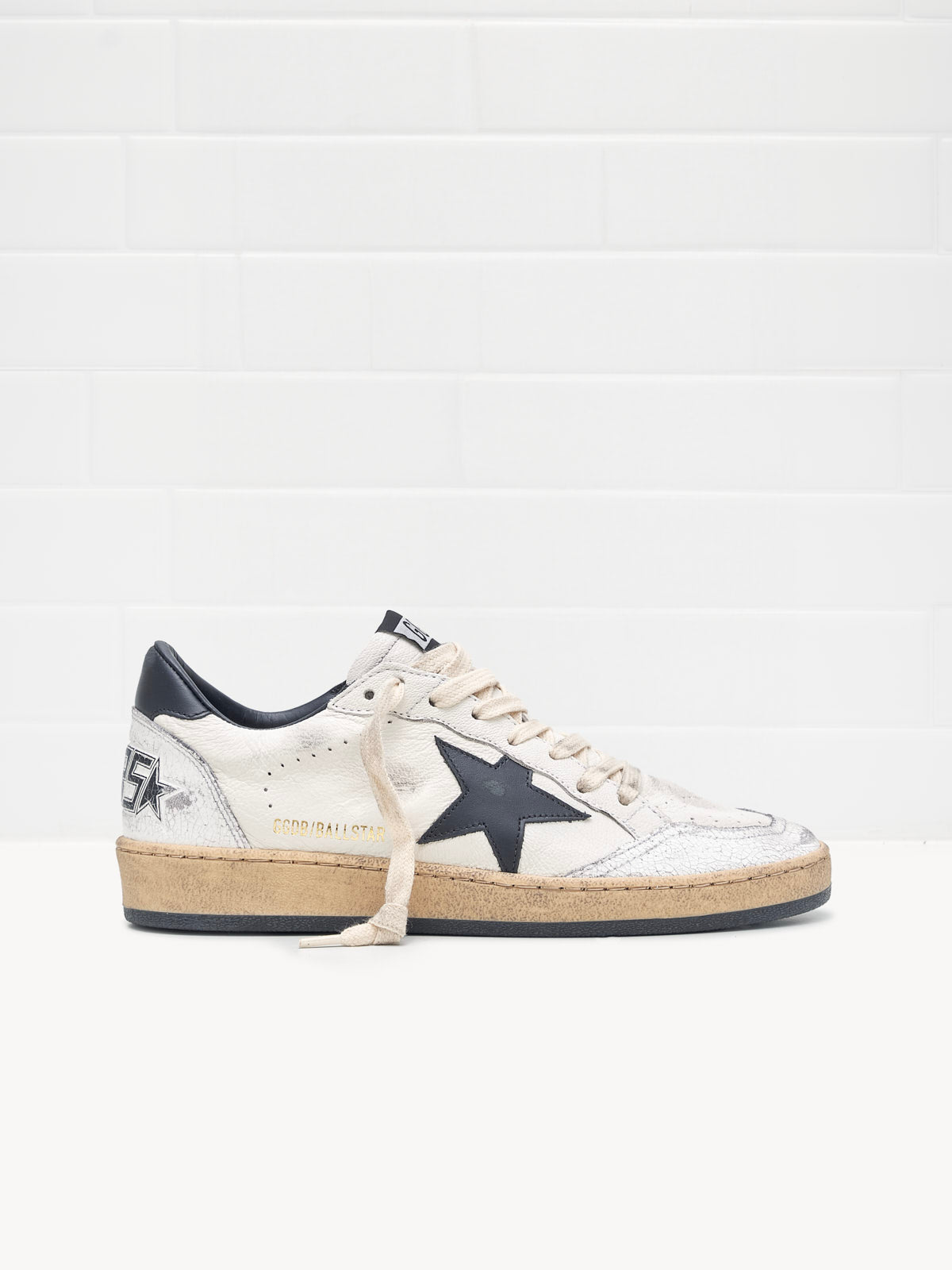 Sneakers Ball Star Woman white black