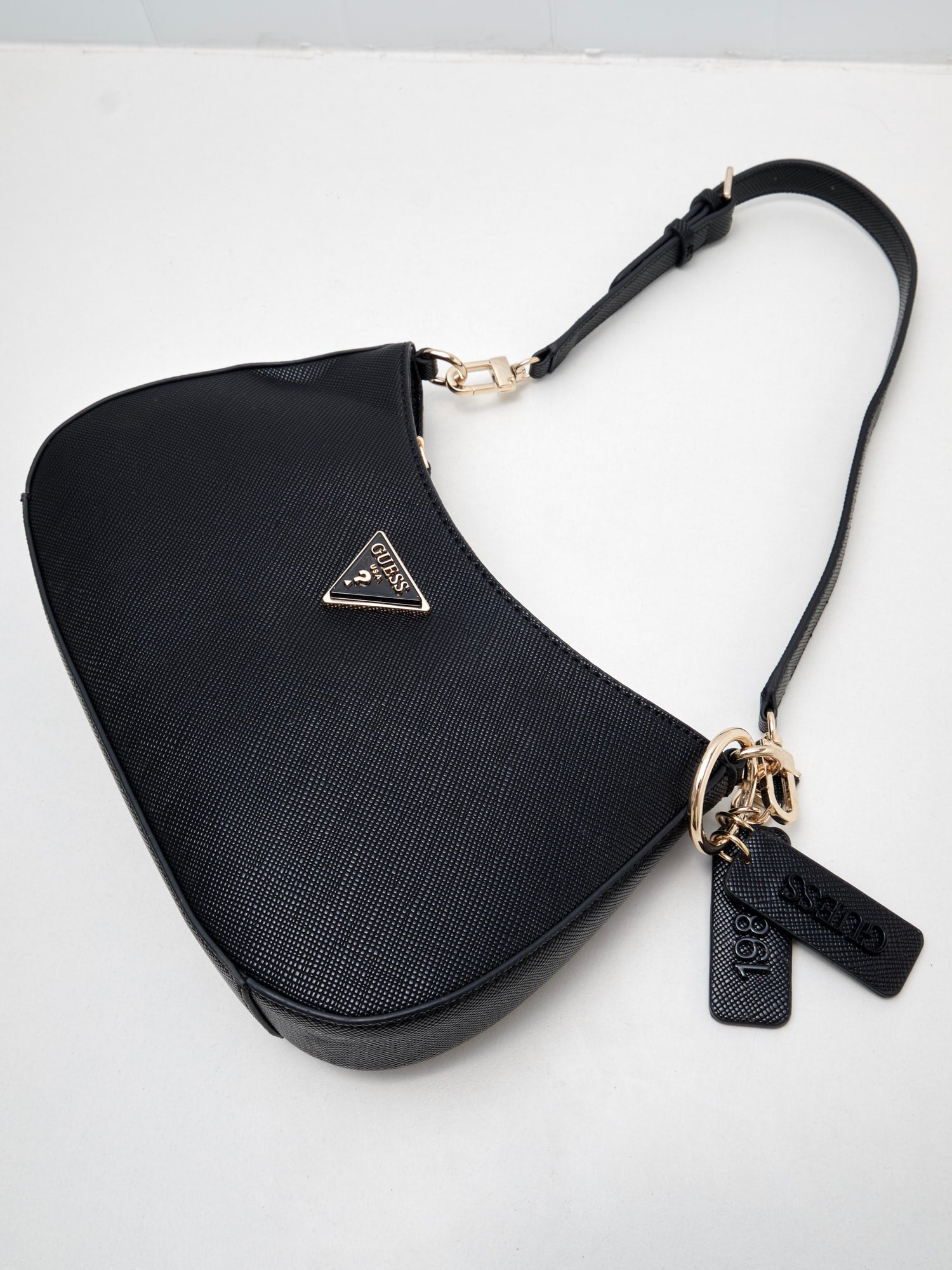 Guess - Borsa Noelle Shoulder black 