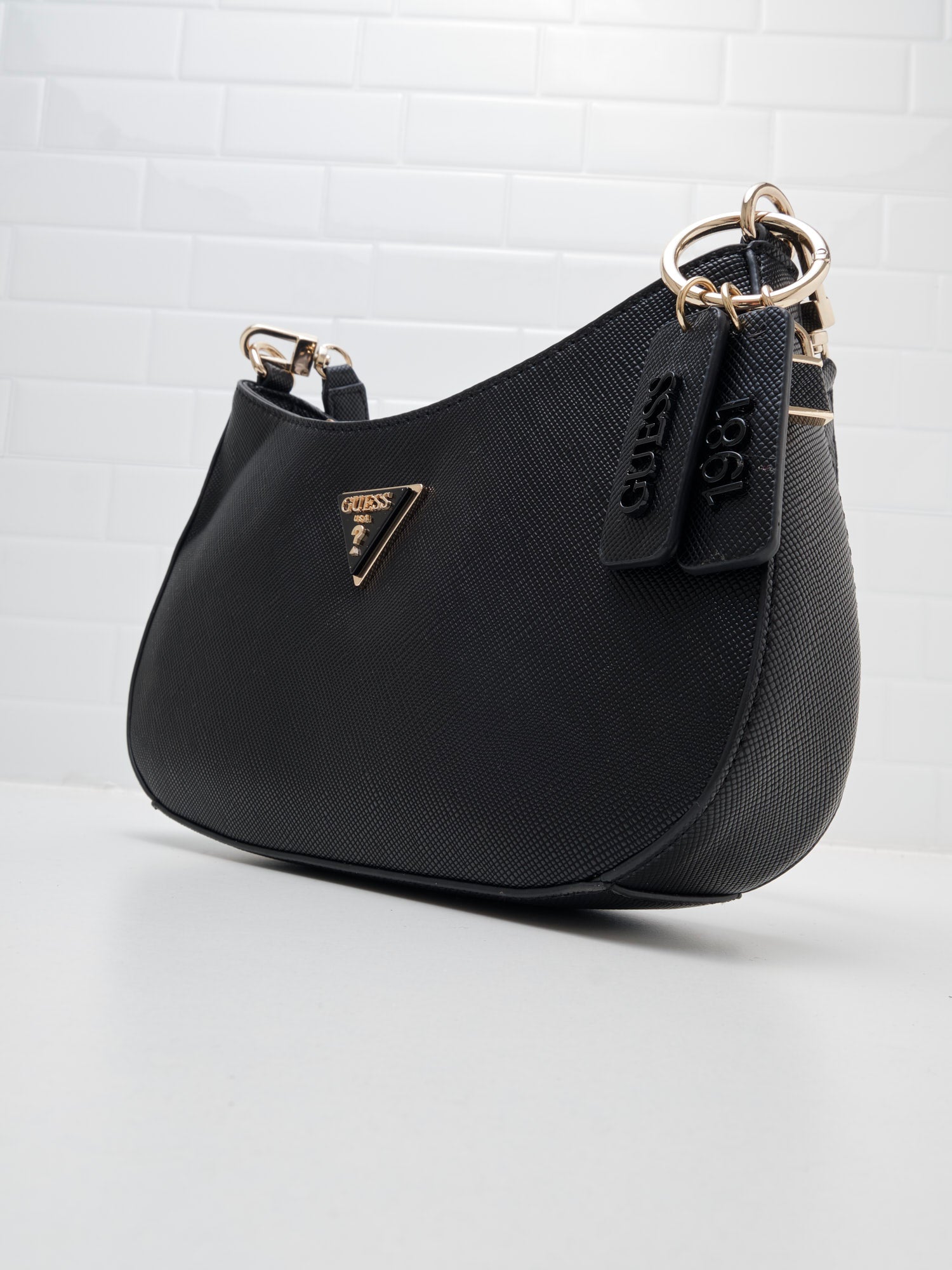 Guess - Borsa Noelle Shoulder black 