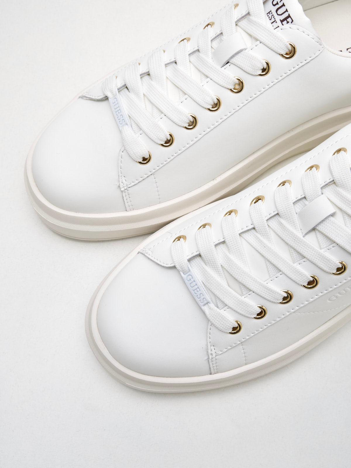Guess - Sneakers Elbina white brown 