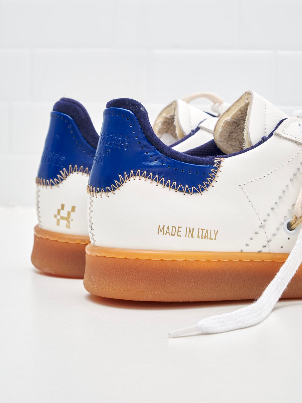 Hidn-Ander - Sneakers Stripeless Low Man Ultimate Dual white blue 