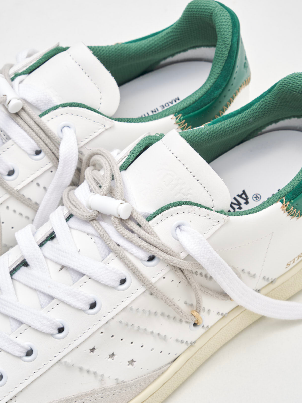 Hidn-Ander - Sneakers Stripeless Low Man Ultimate Dual white green 