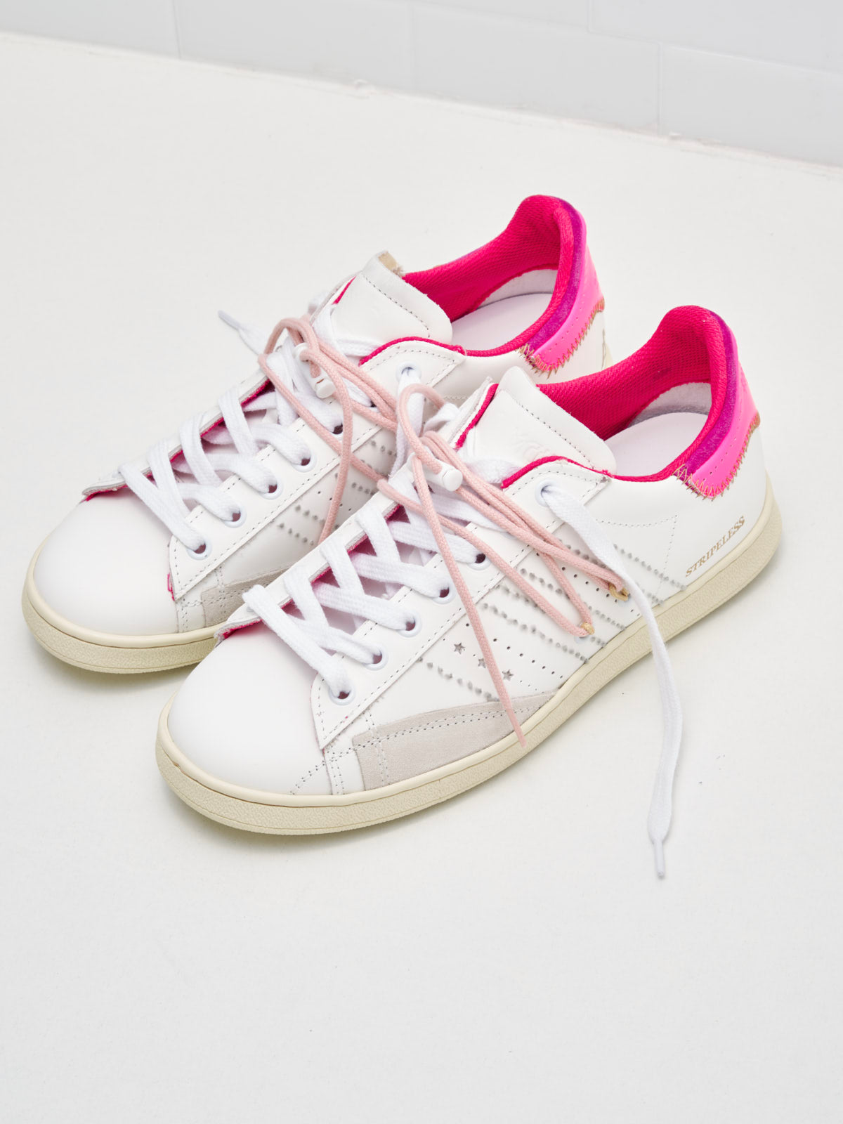 Hidn-Ander - Sneakers Stripeless Low Woman Ultimate Dual white neon barbie 