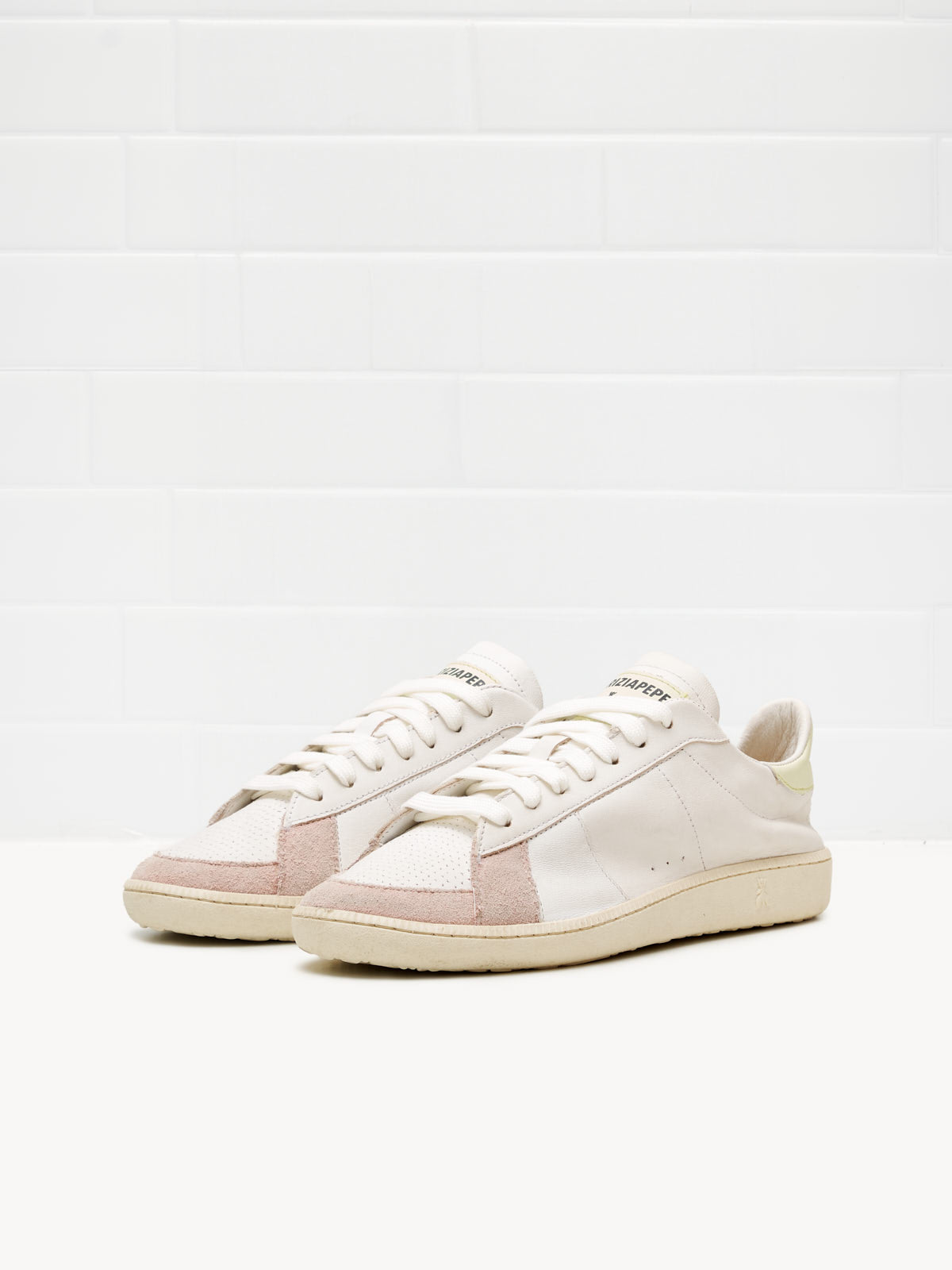 Patrizia Pepe - Sneakers Skin "Born in '93" white yellow 