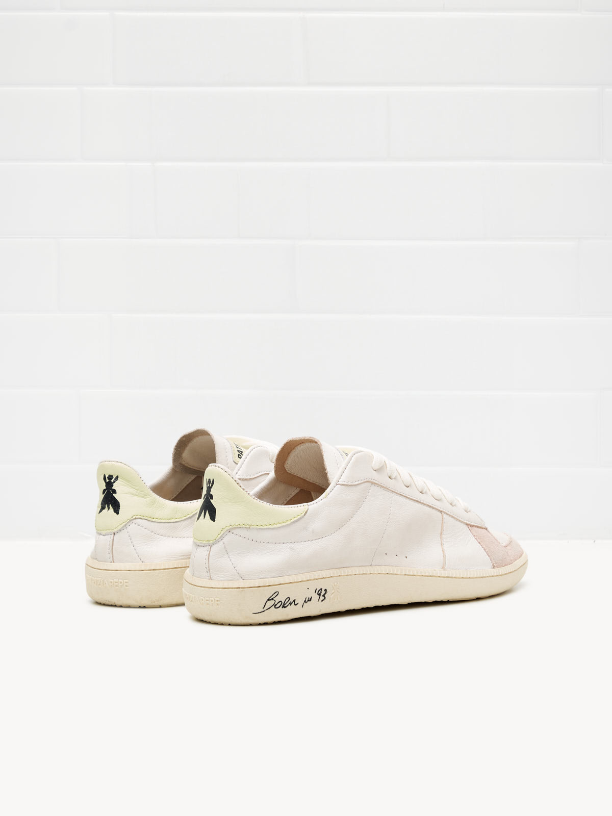 Patrizia Pepe - Sneakers Skin "Born in '93" white yellow 