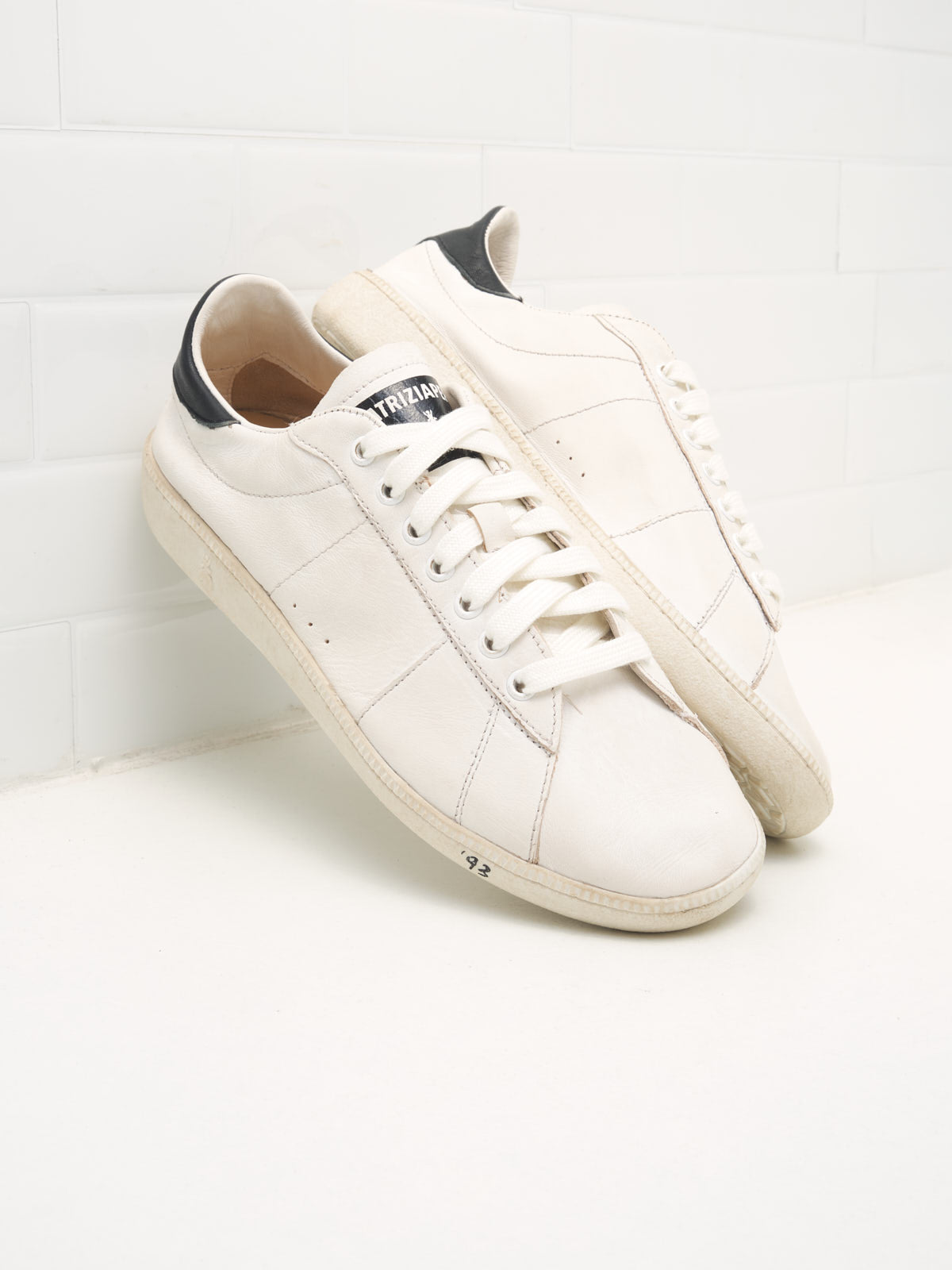 Patrizia Pepe - Sneakers Skin "93" white black 