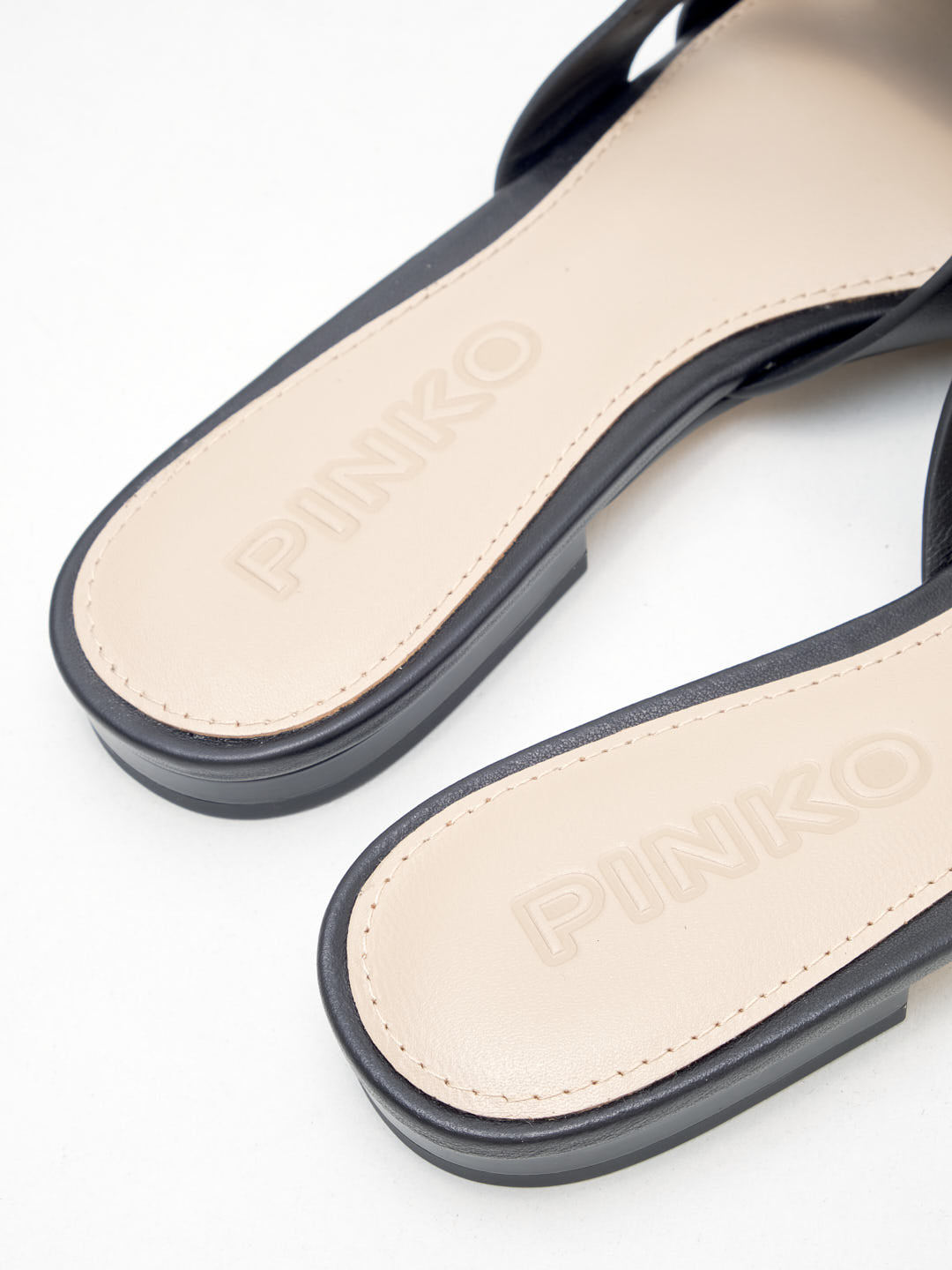 Pinko Marli Logo black