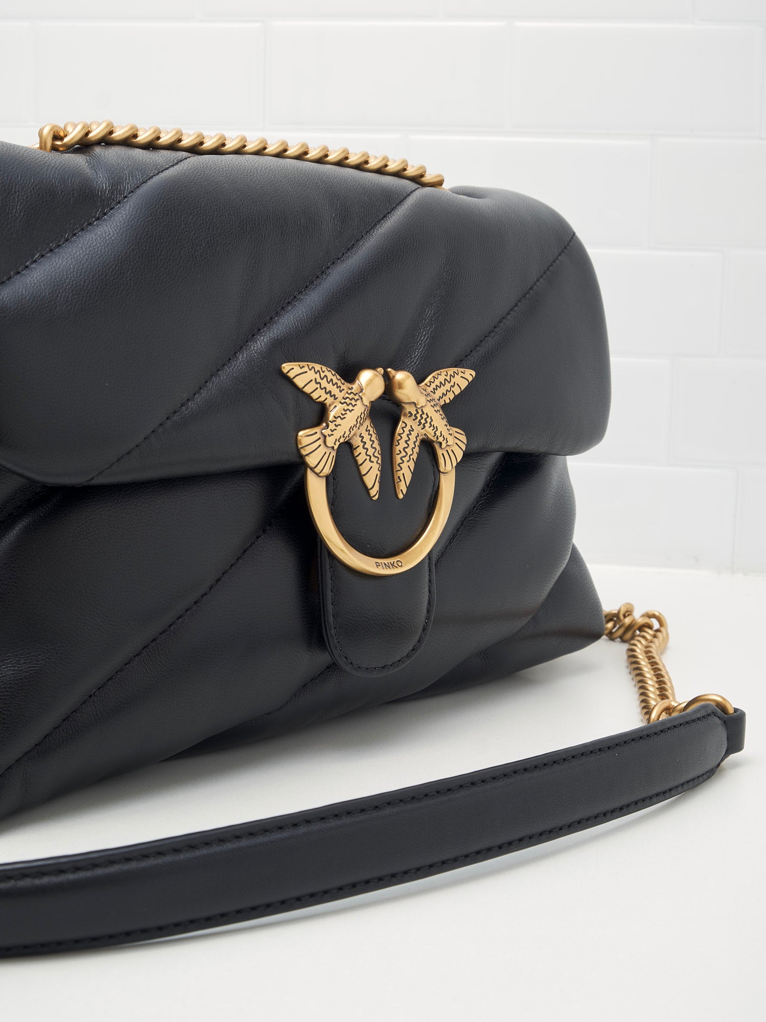 Pinko Classic Love Bag Puff Maxi Quilt black gold