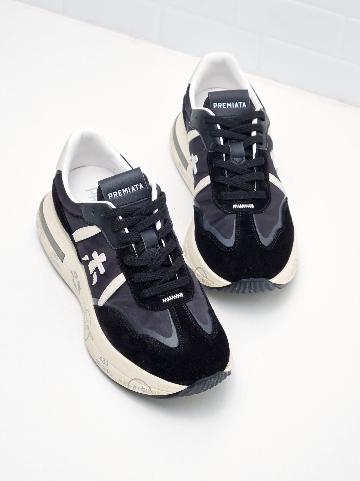 Premiata - Sneakers Cassie Woman black white 