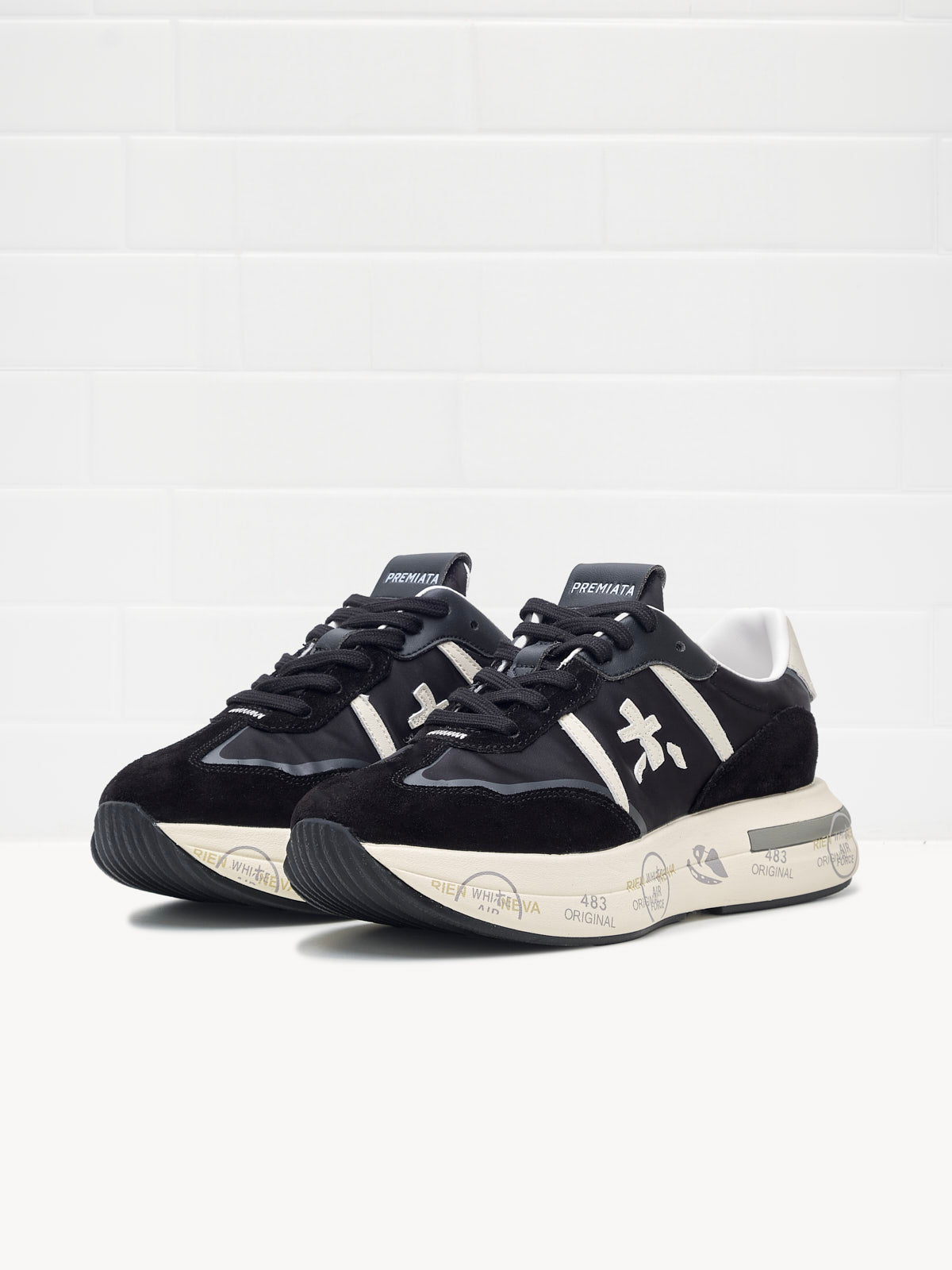 Premiata - Sneakers Cassie Woman black white 