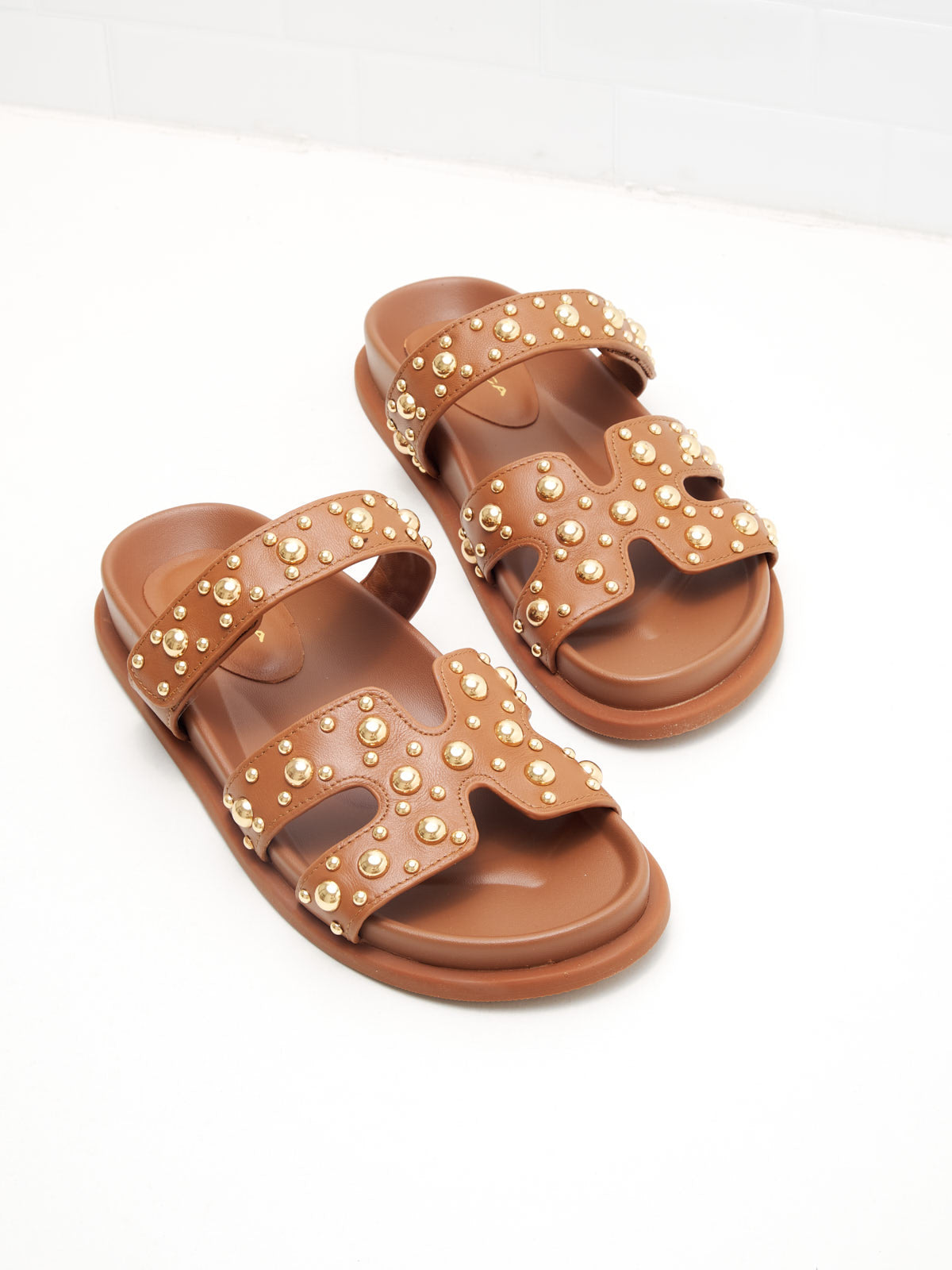 Tosca Blu - Slipper Woman cognac gold studs 